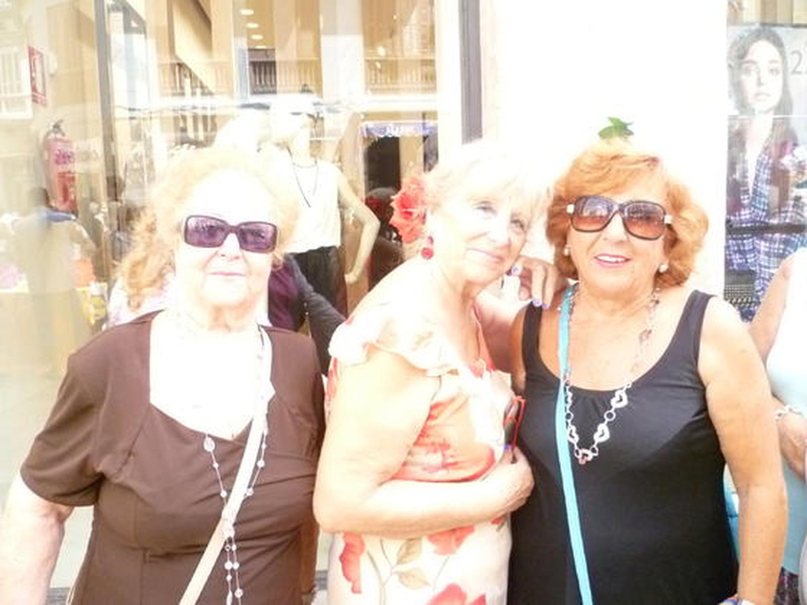 Hora de barrer la fiesta 

Foto: Lorena Avilés