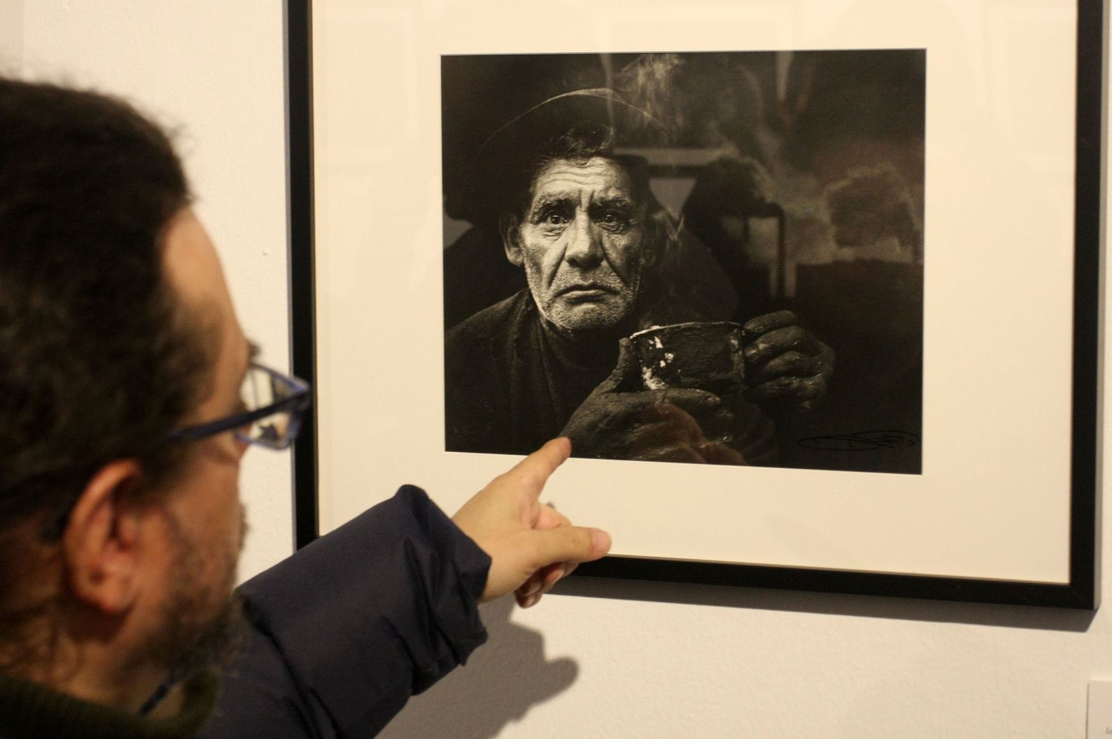 Latitudes. Exposiciones de Alberto Korda y de Pedro Luis Raota