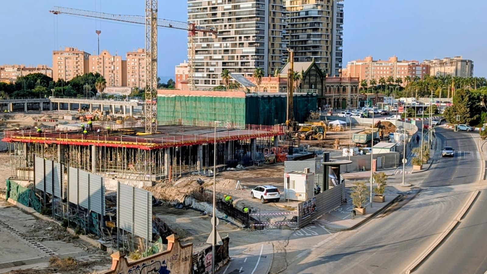 Aspecto que presentan las obras del soterramiento en Almería capital.