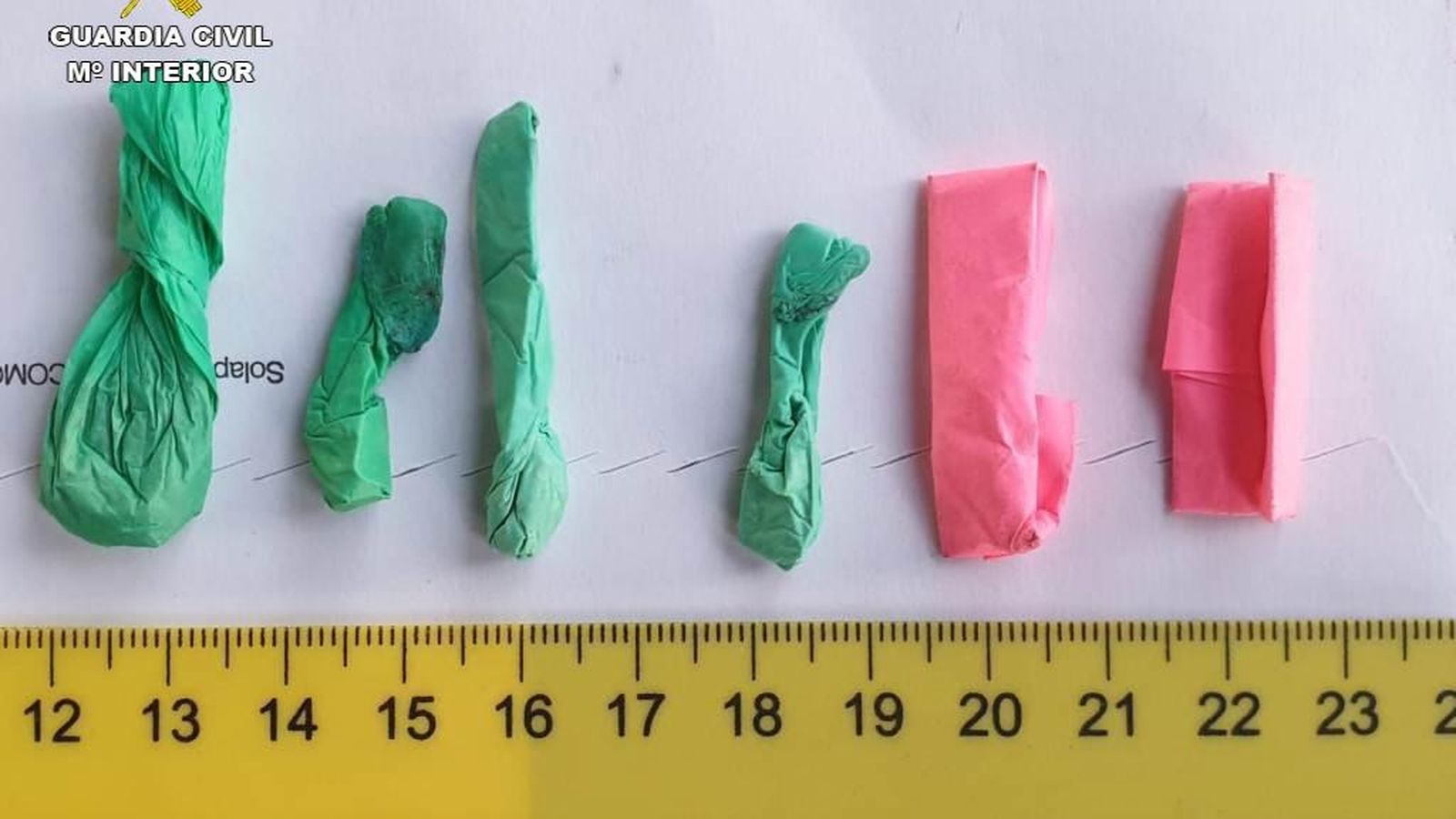 La dosis incautadas por la Guardia Civil.