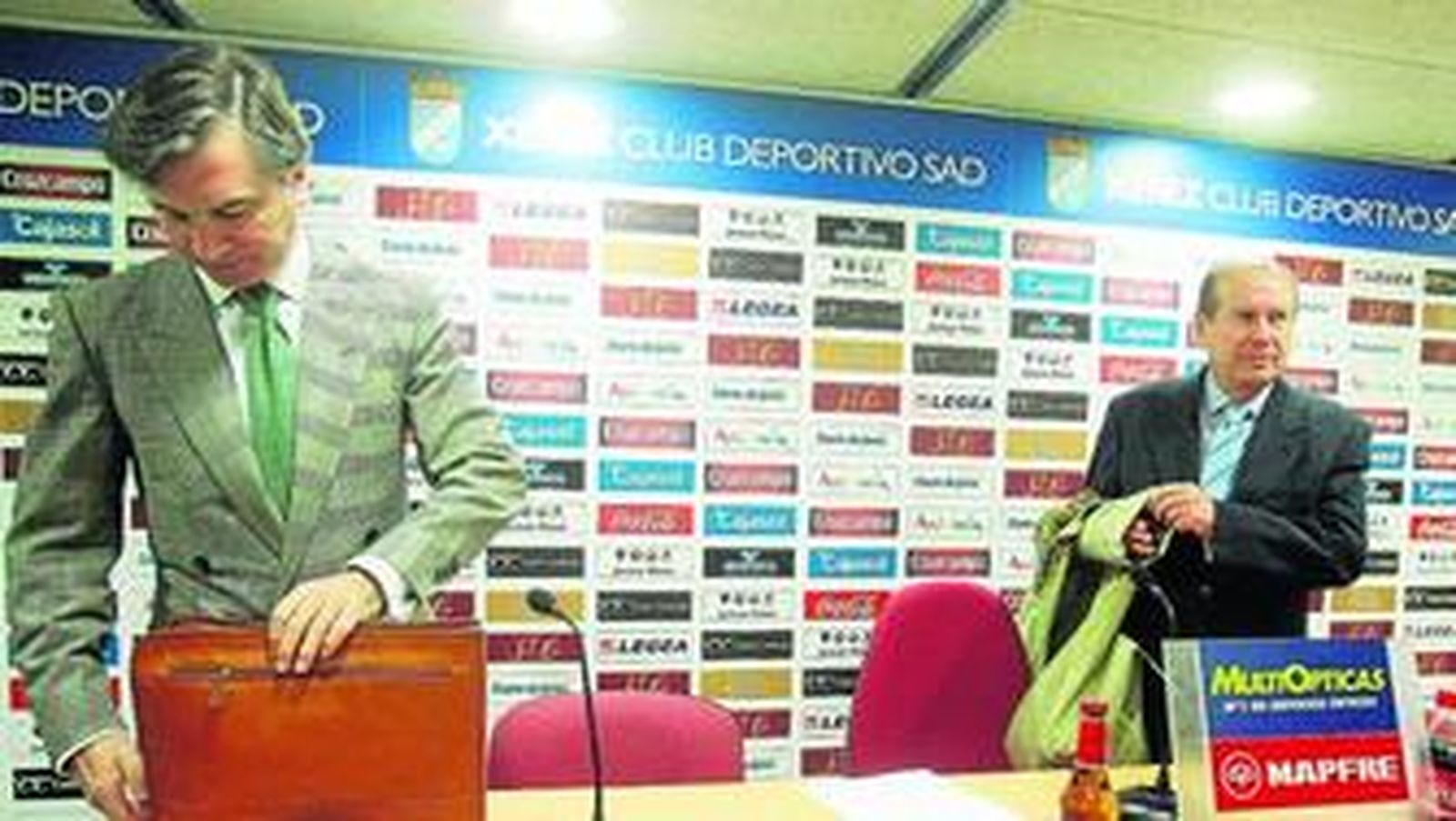 Jesús Rodríguez y Antonio Del Puerto confían en dar carpetazo al asunto de los despidos hoy mismo.