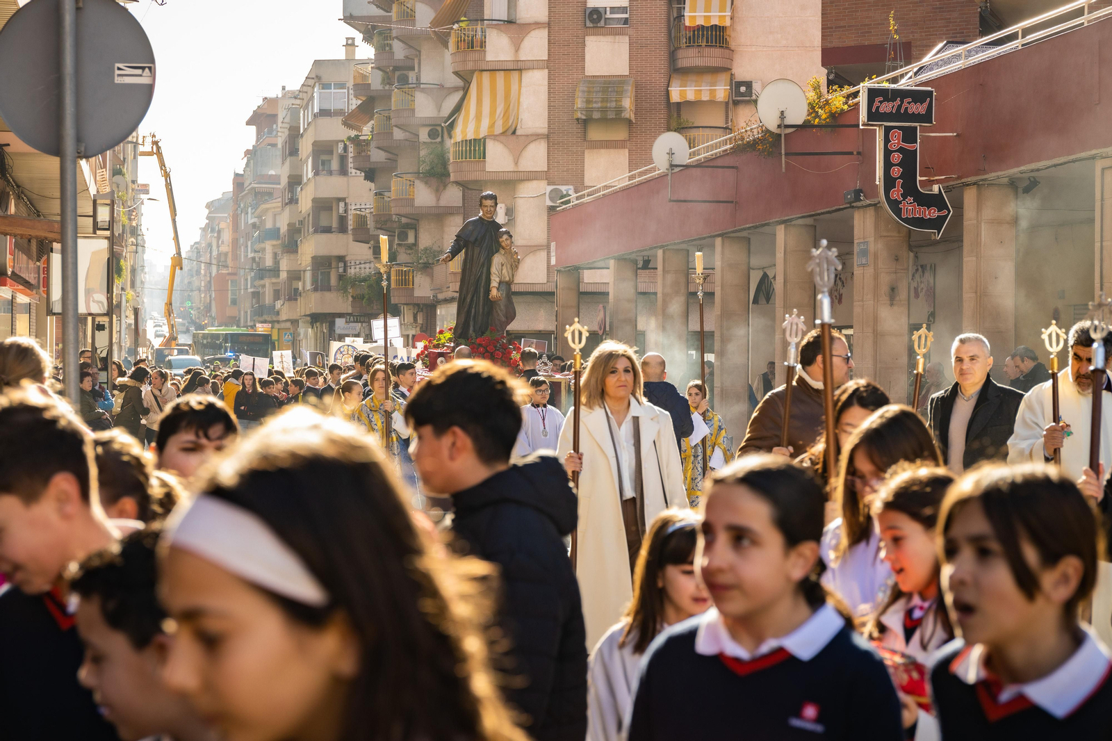 Precesión e inauguración calle 'Salesianos'