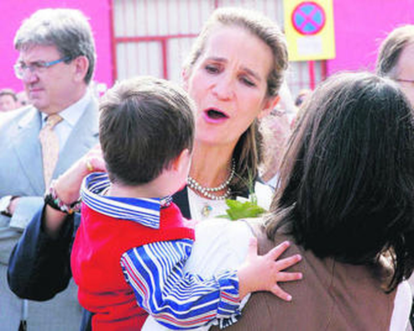 A pesar de lo que se ha publicado, es atenta con la prensa.