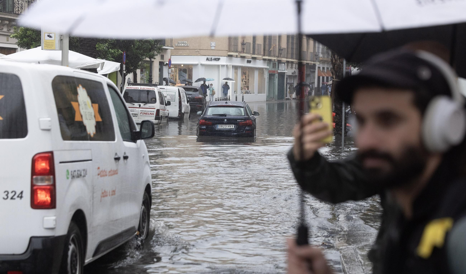 El centro de Sevilla anegado, todas las fotos.