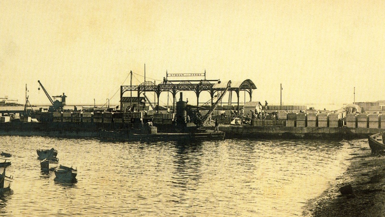 Obras de ampliación del muelle Comercial y construcción de dos tinglados. Años 1912-13
