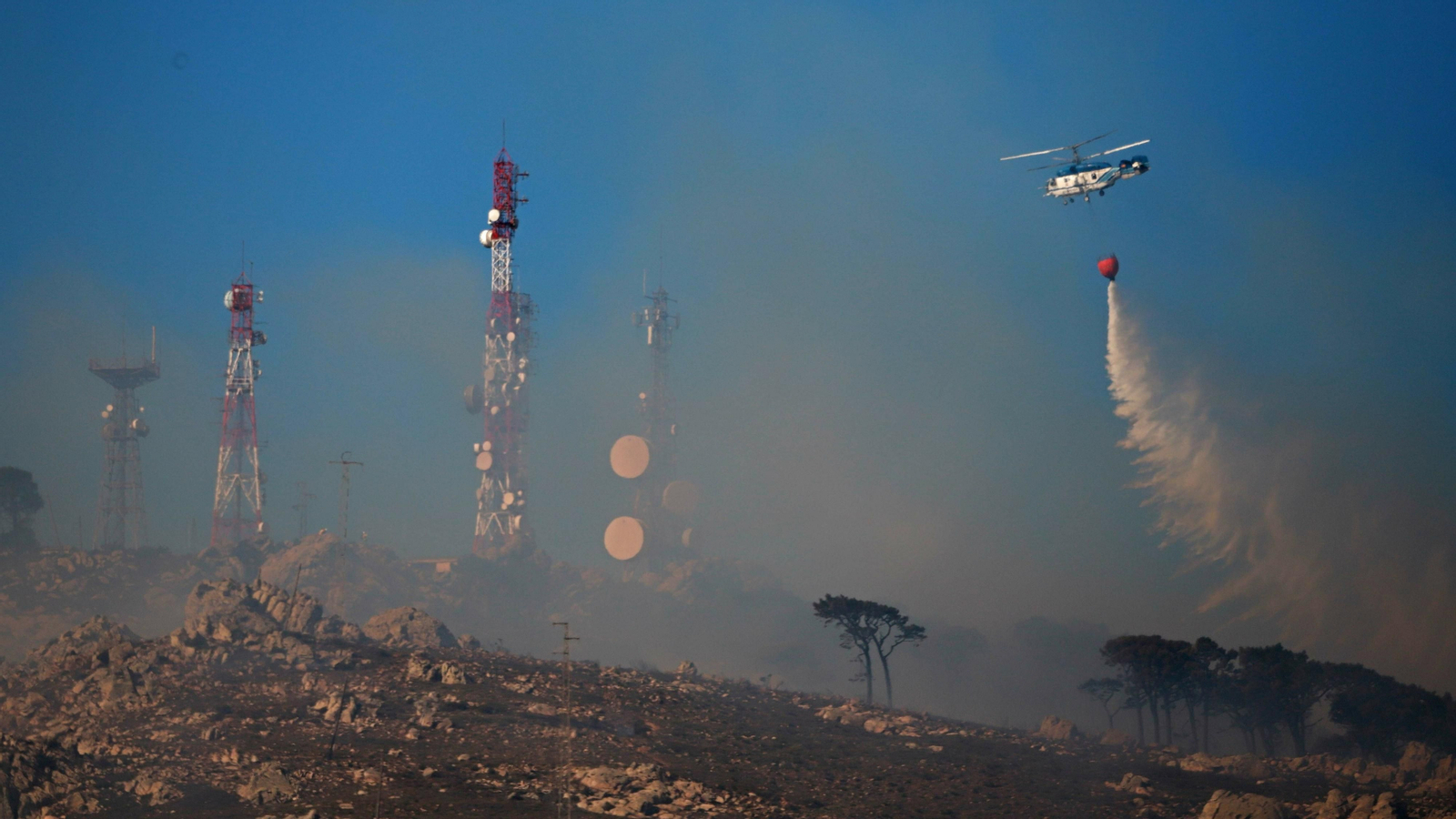 Fotos del incendio forestal en Tarifa