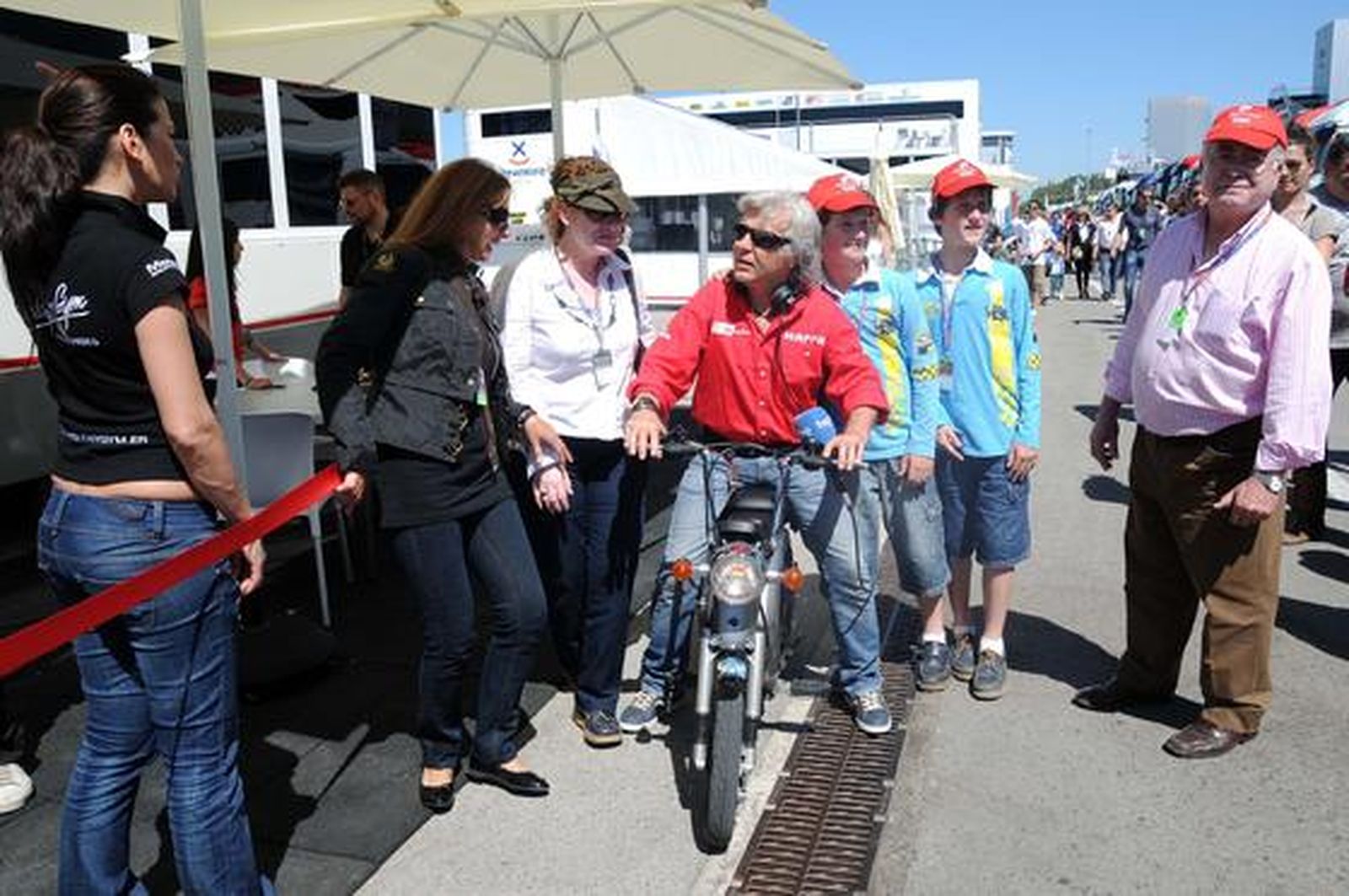 Tamizawa impide el pleno español en los entrenamientos oficiales del Gran Premio de España de Motociclismo, con ´poles´ para Pedrosa en MotoGP y Márquez en 125cc

Foto: Juan Carlos Toro/ Manuel Aranda