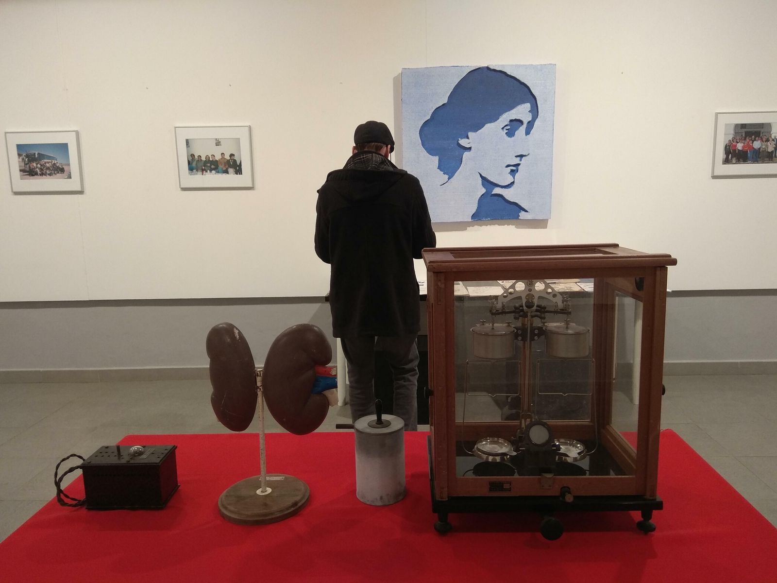 Objetos relacionados con los 65 años de educación en el IES San Blas.