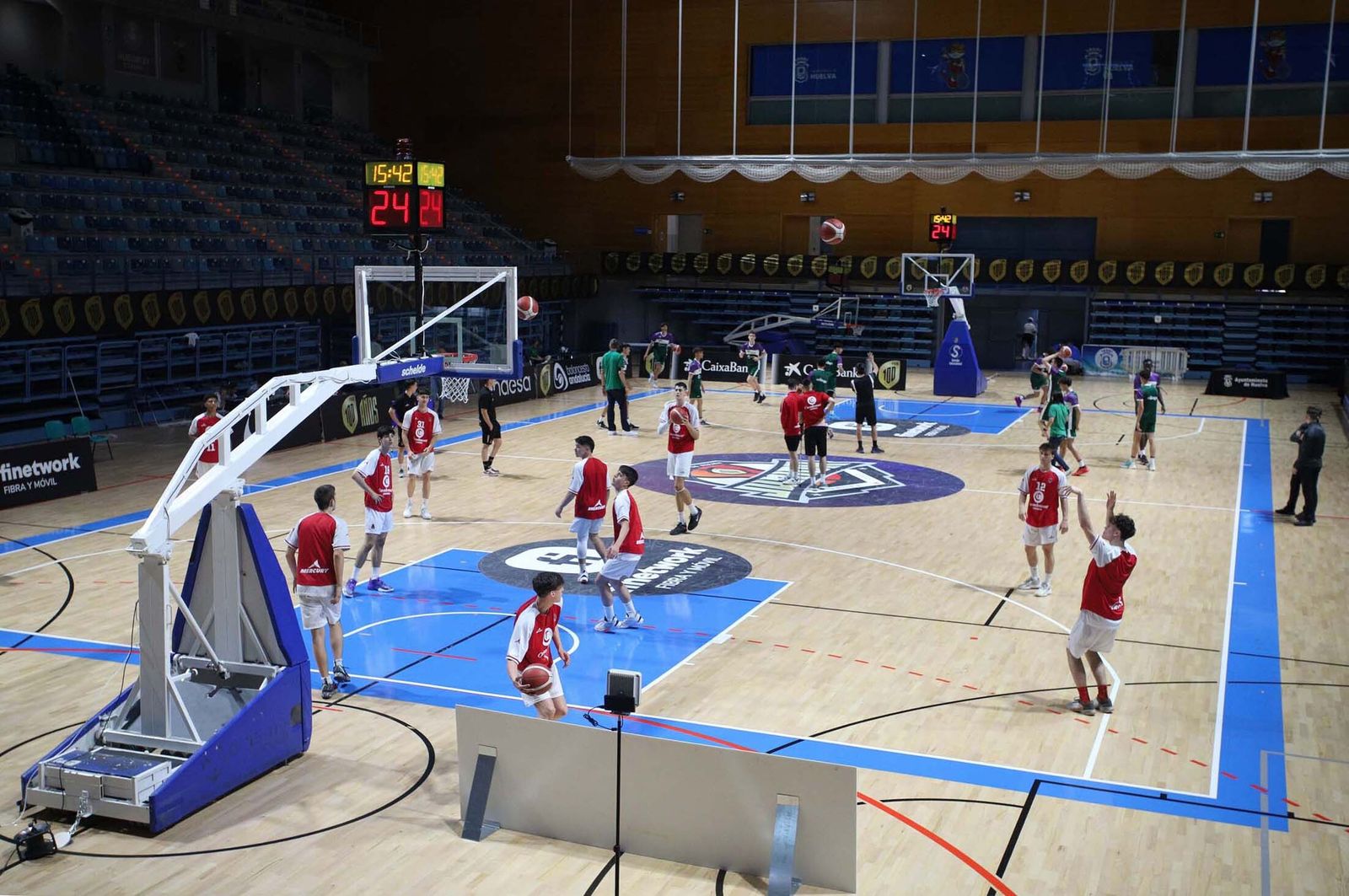 Imágenes del domingo 30 de abril en Huelva