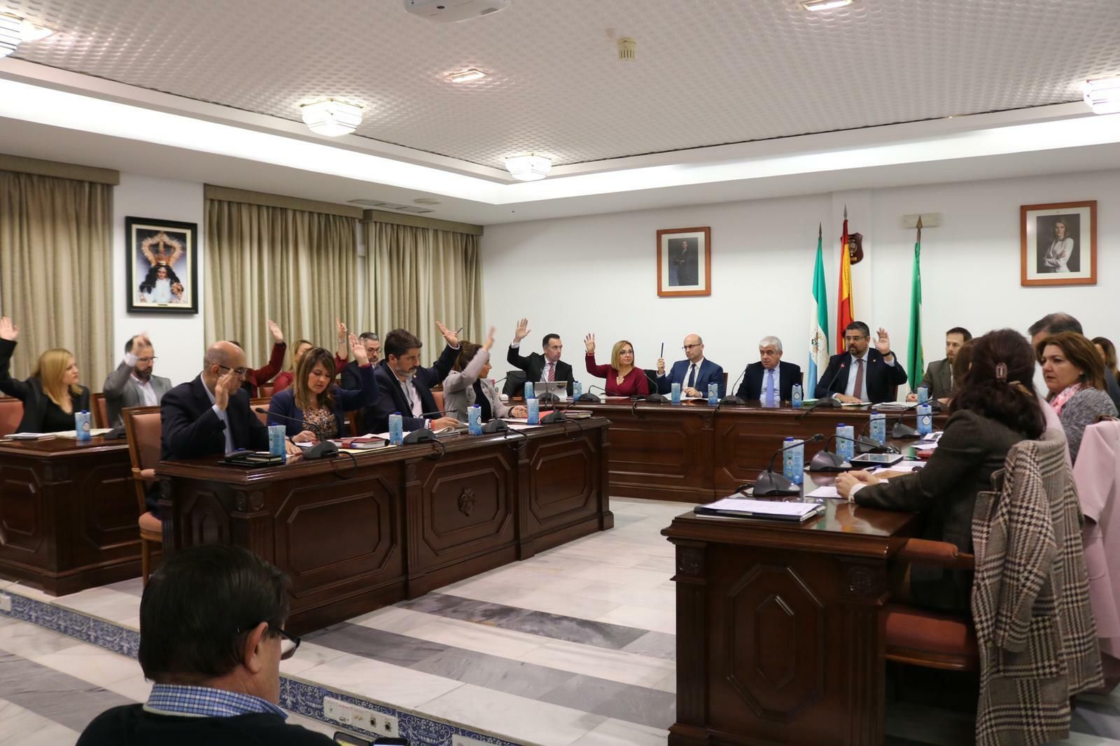 El Pleno de Mijas aprueba solicitar la catalogación como "Municipio turístico".