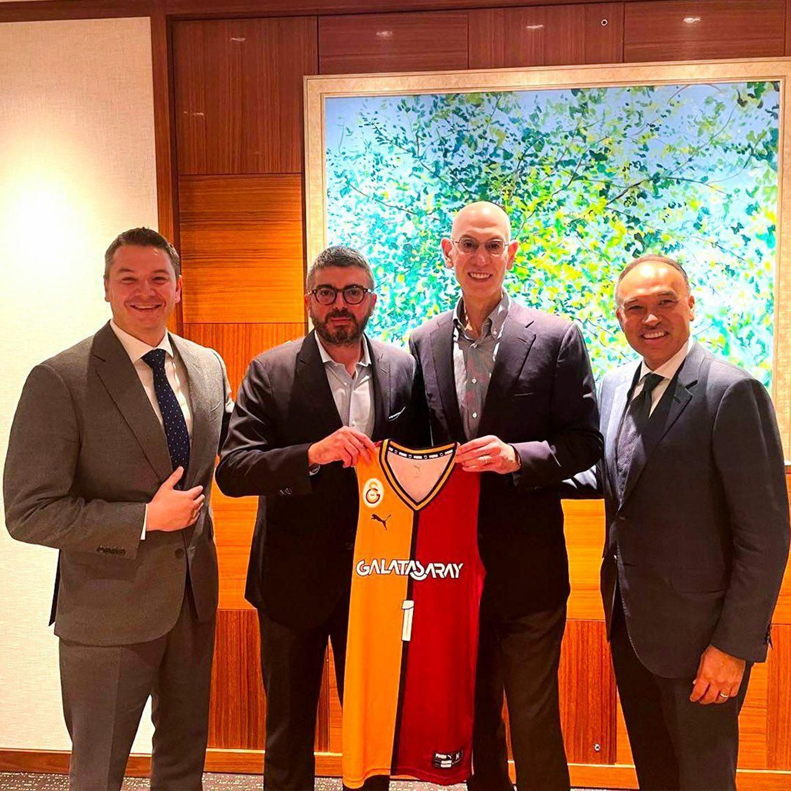 El Galatasaray, coco de la BCL, se reúne con la plana mayor de la NBA