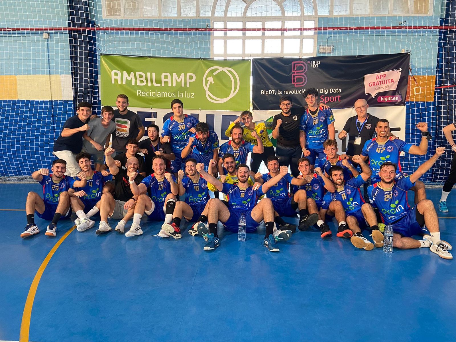 Los quinteños celebran la segunda victoria de la temporada.