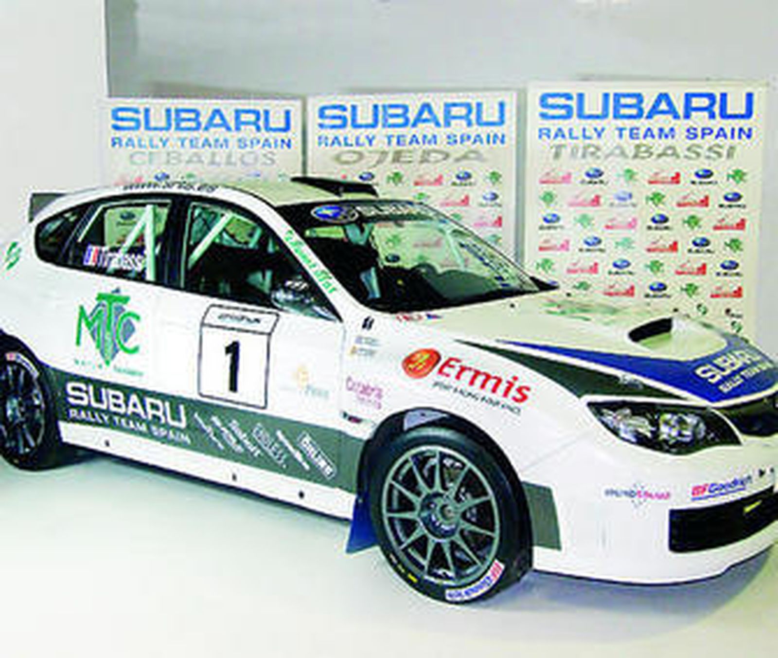 En la imagen, el modelo Subaru utilizado por Brice Tirabassi.