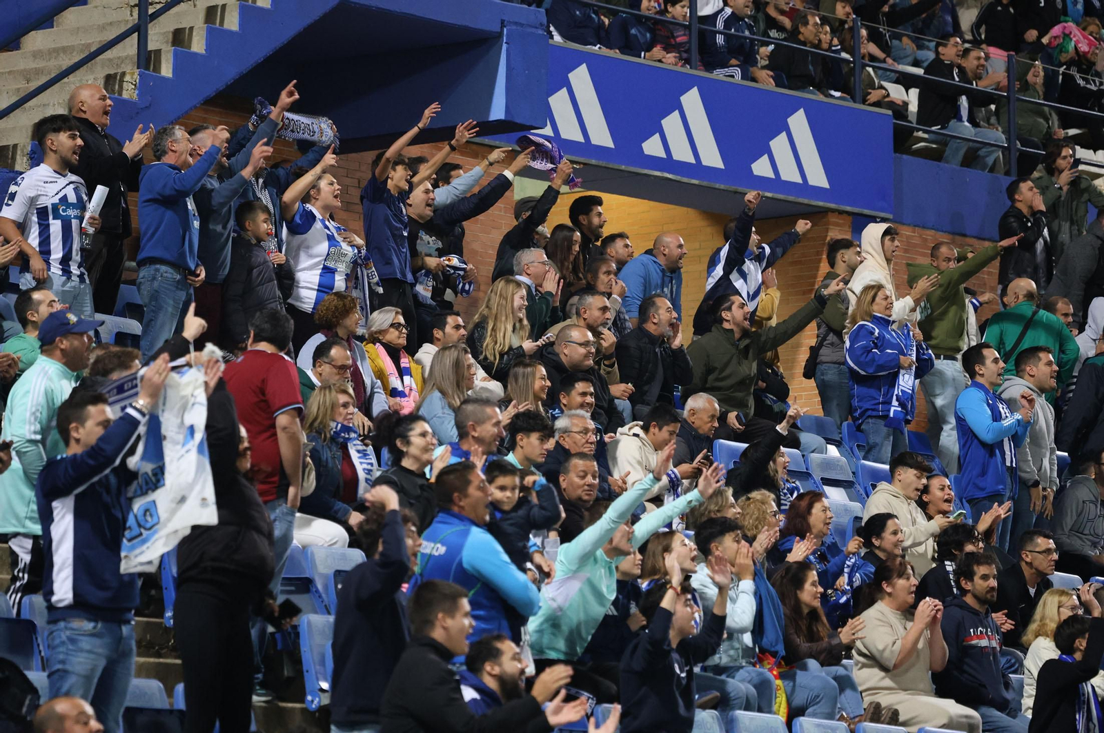 Búscate en las gradas del Nuevo Colombino en el Recre-Algeciras