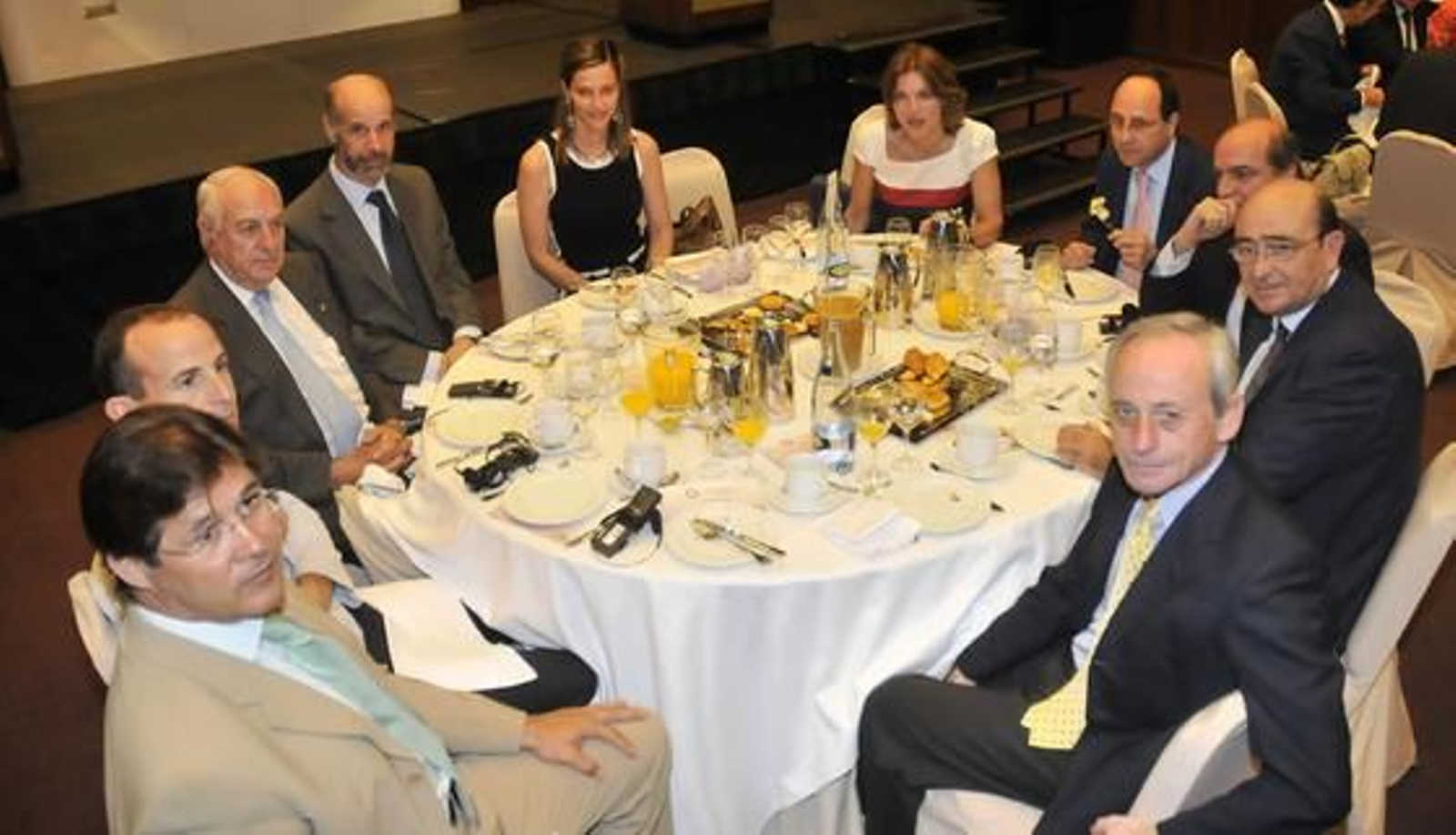 Diego Rojas, Manuel Moyano, Juan Ramón Guillén, José  Domínguez Abascal, maría Laffitte, Victoria Herrera,  Miguel González, Luís Miguel Martín Rubio, José María  Loring y Beltrán Calvo.

Foto: Juan Carlos Vázquez