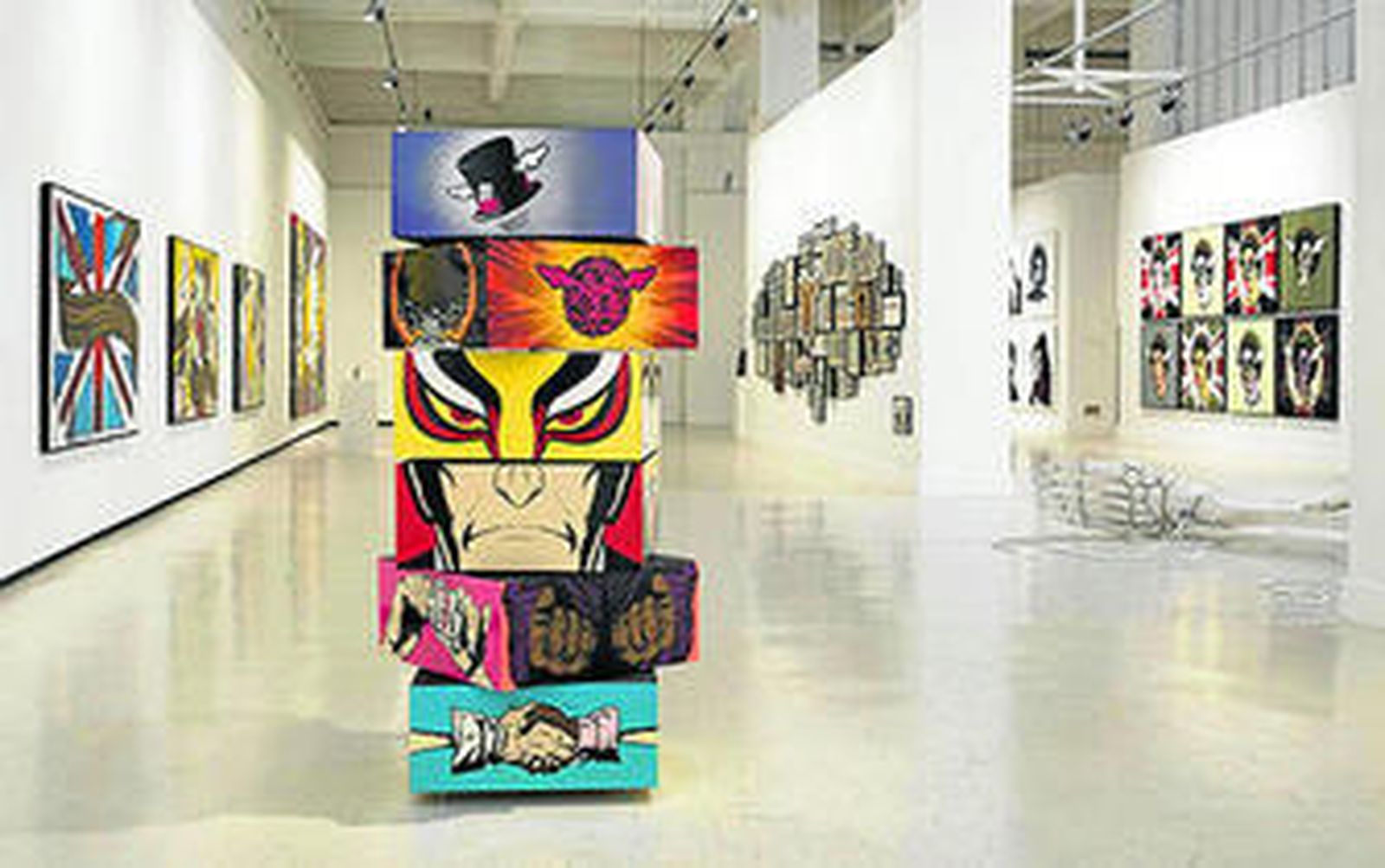 Sala del Centro de Arte Contemporáneo de Málaga con la obra del creador D*Face.