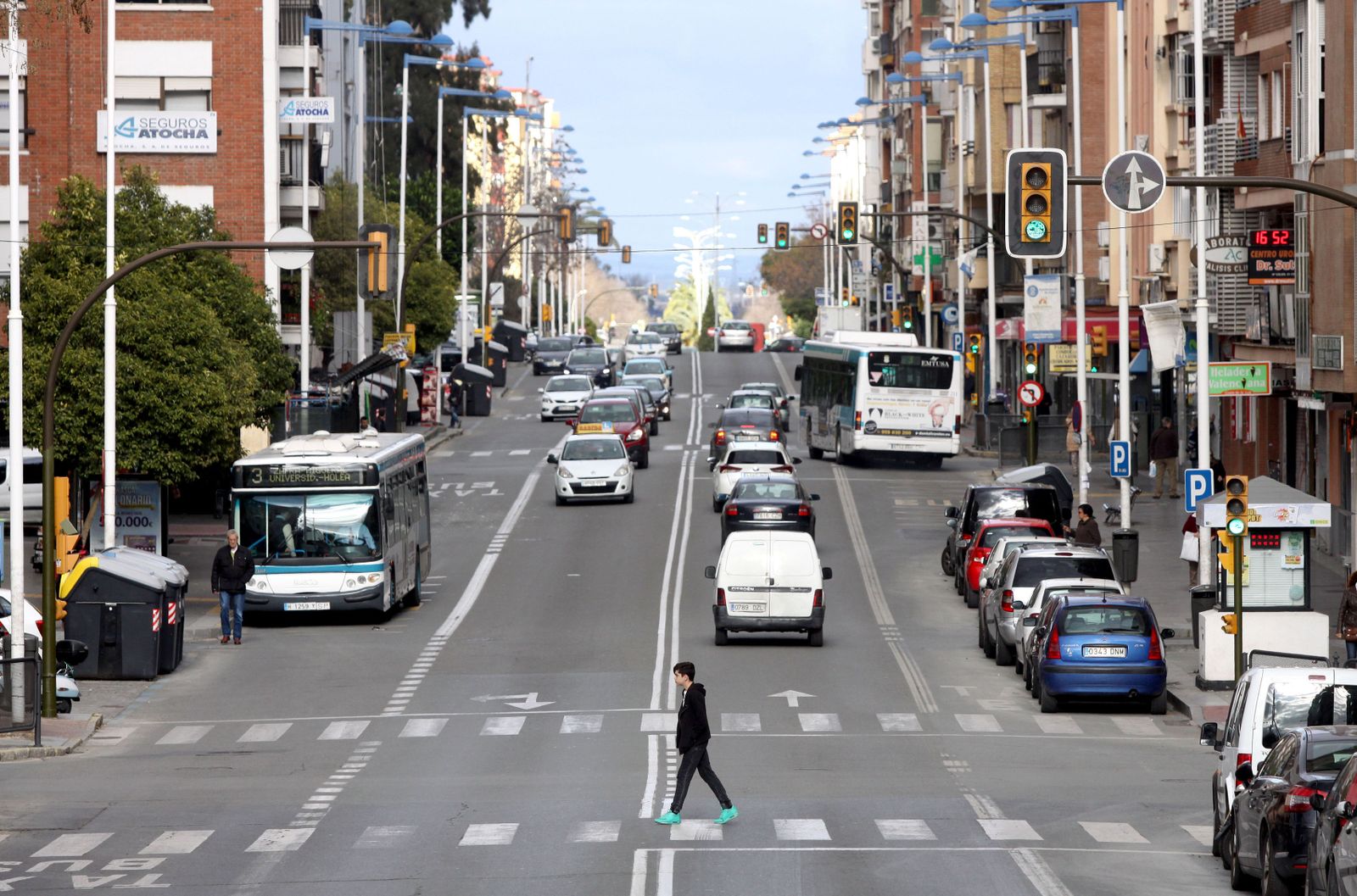 Tráfico en la avenida Federico Molina de la capital.