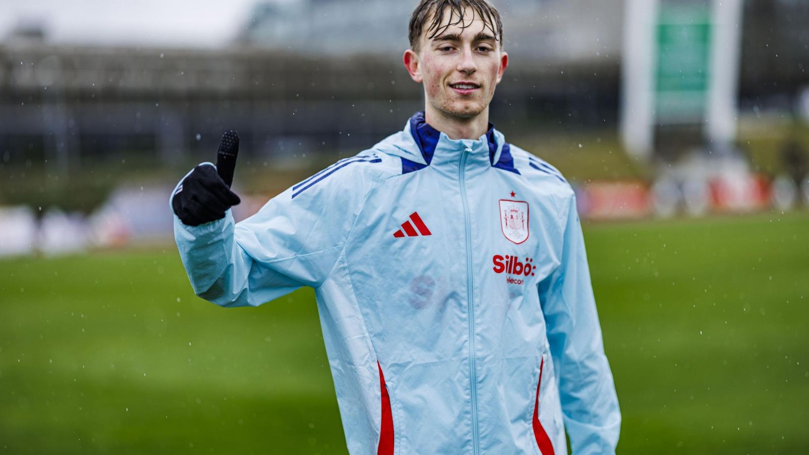 Dean Huijsen, tras entrenar.