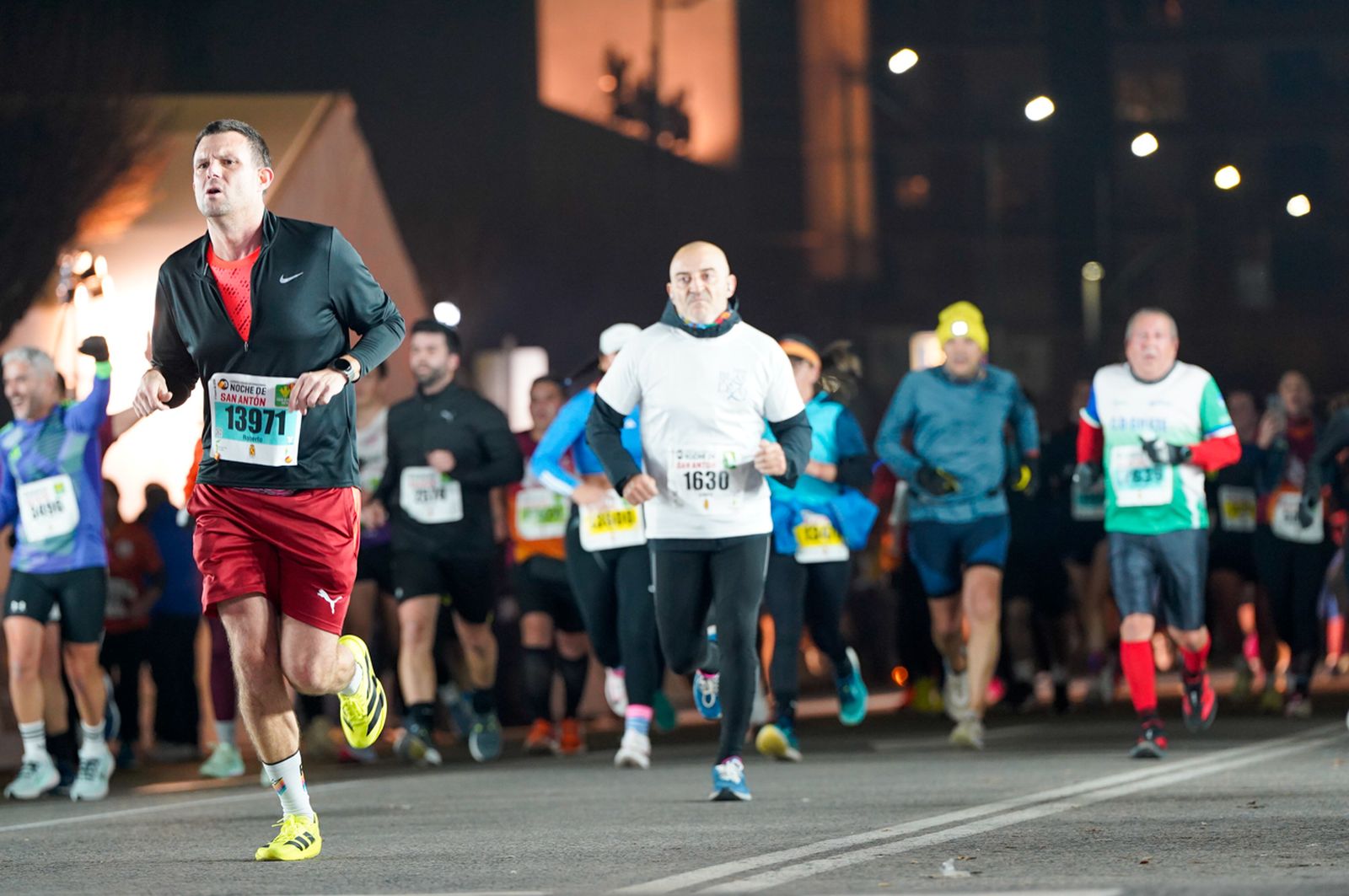 En imágenes: búscate en tu llegada a meta de la Carrera de San Antón 2026 (15)