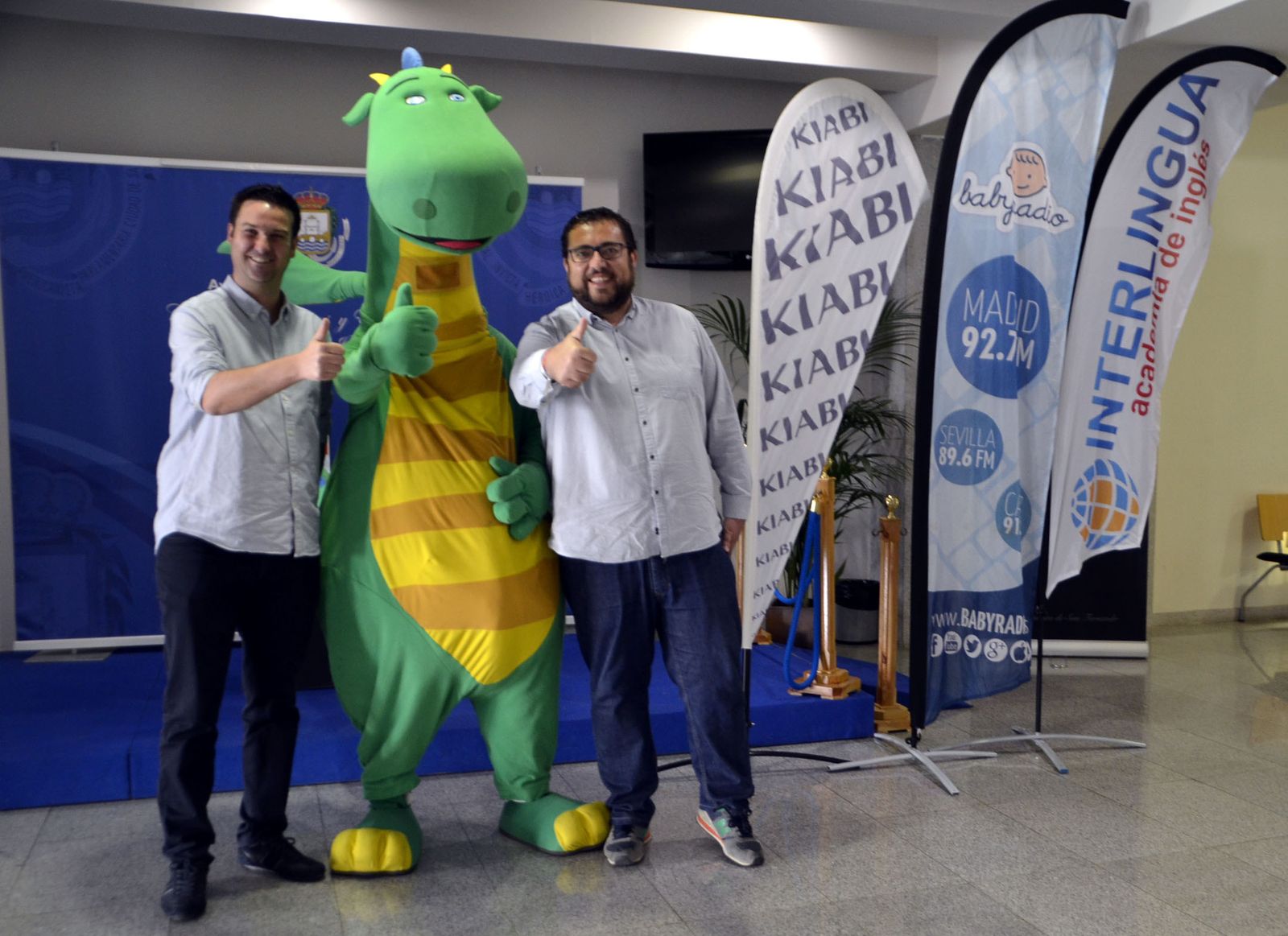 Presentación del espectáculo de Baby Radio, ayer.