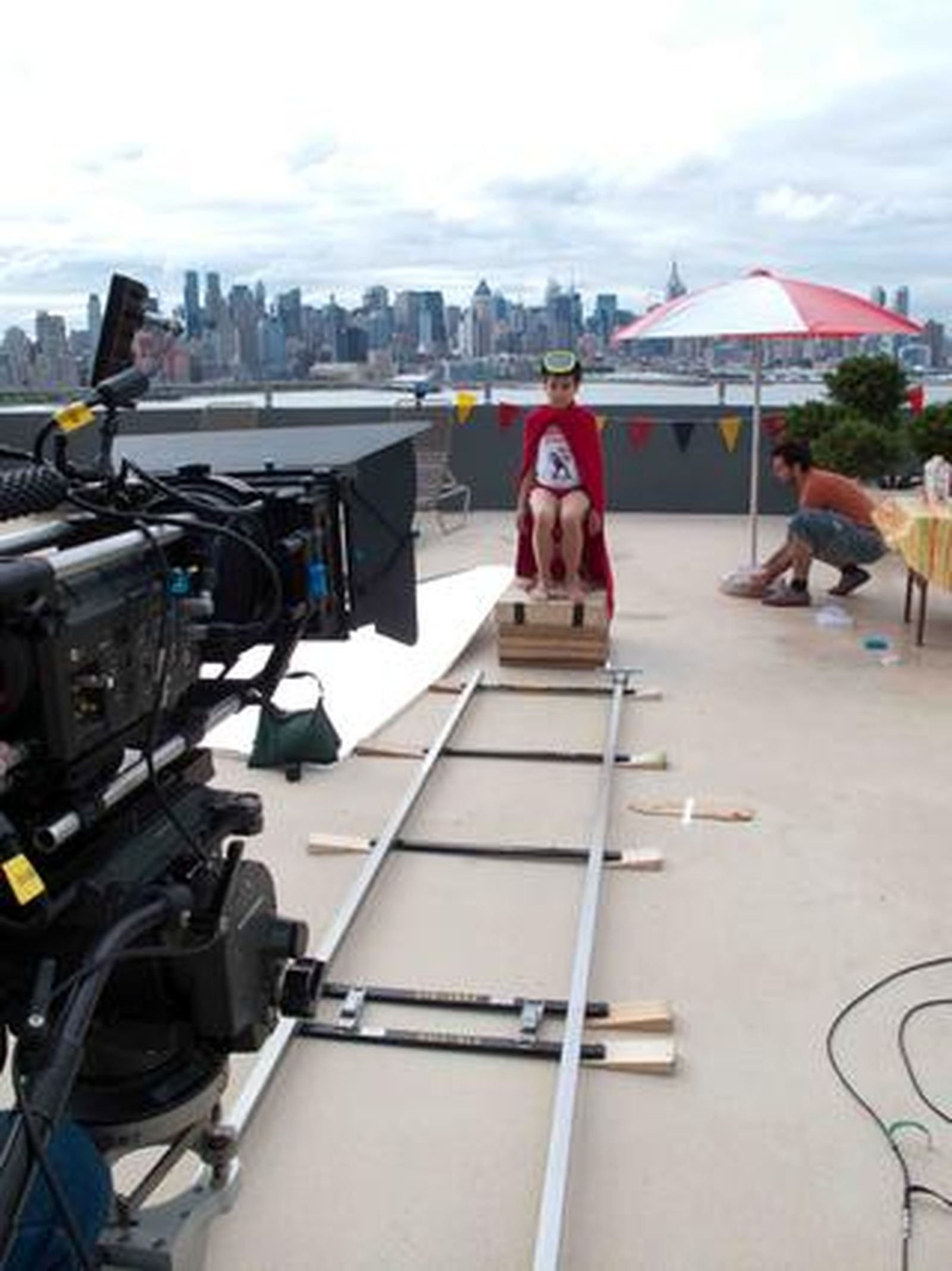 Imágenes del rodaje de 'Voltereta'en New Jersey, con vista al 'Skyline' de Manhattan. / J.D.