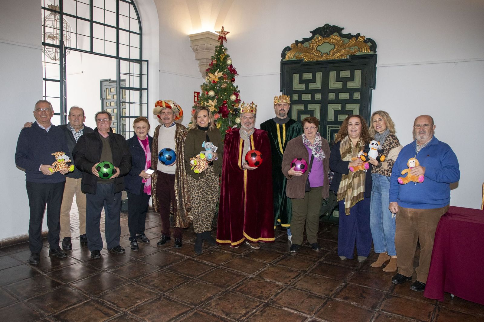 Presentación de los Reyes Magos de la Peña Amigos de Fátima.