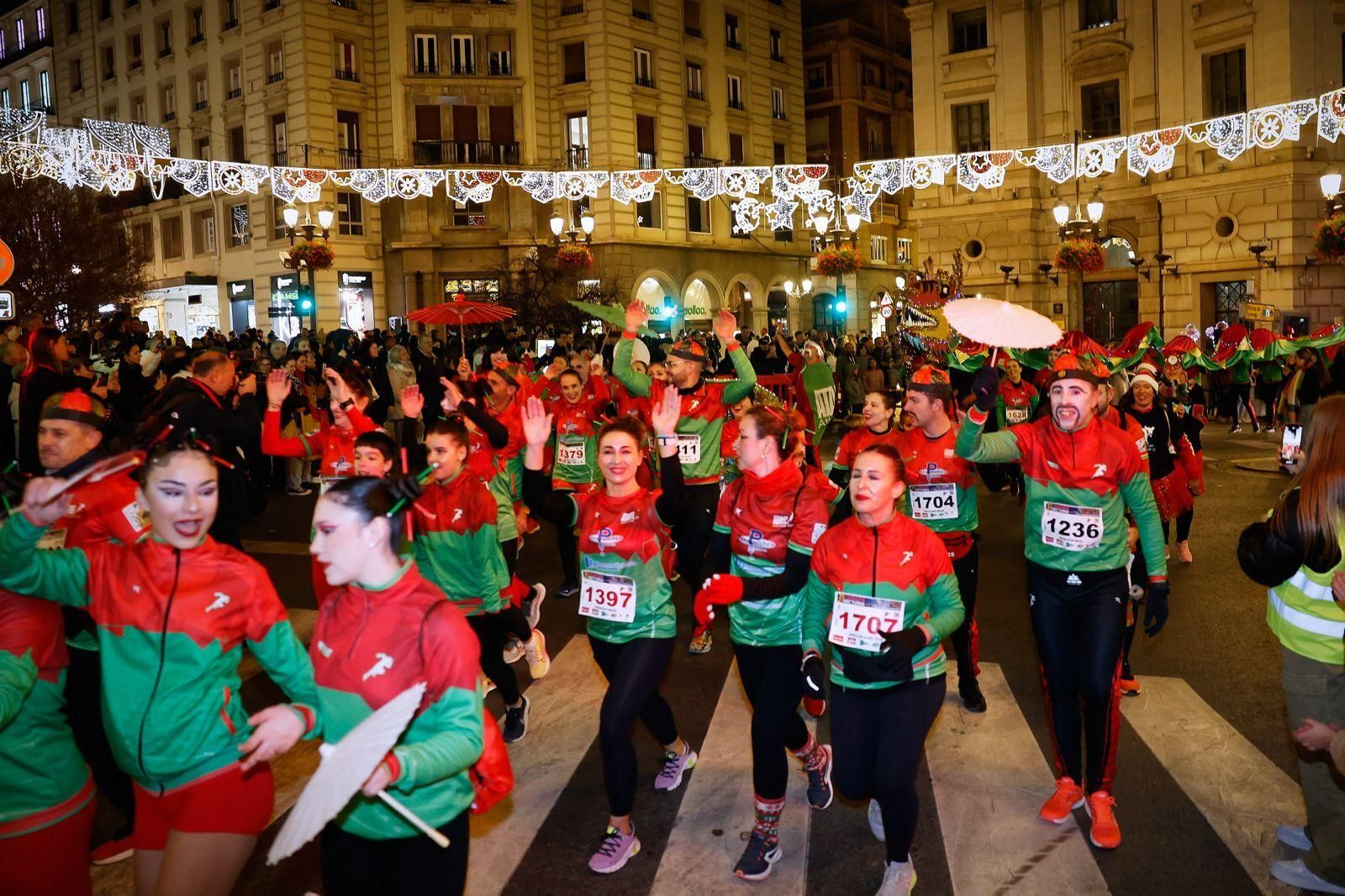 Las mejores imágenes de la Carrera Nocturna de Disfraces