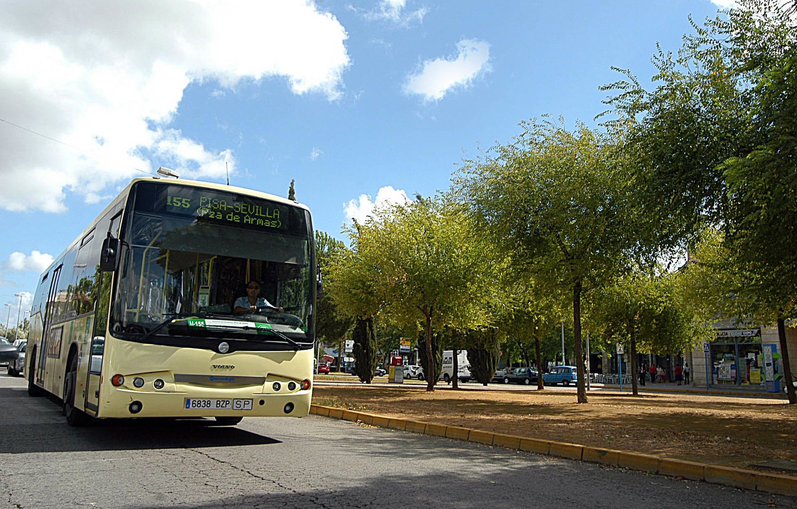 Un autobús de la línea 155.