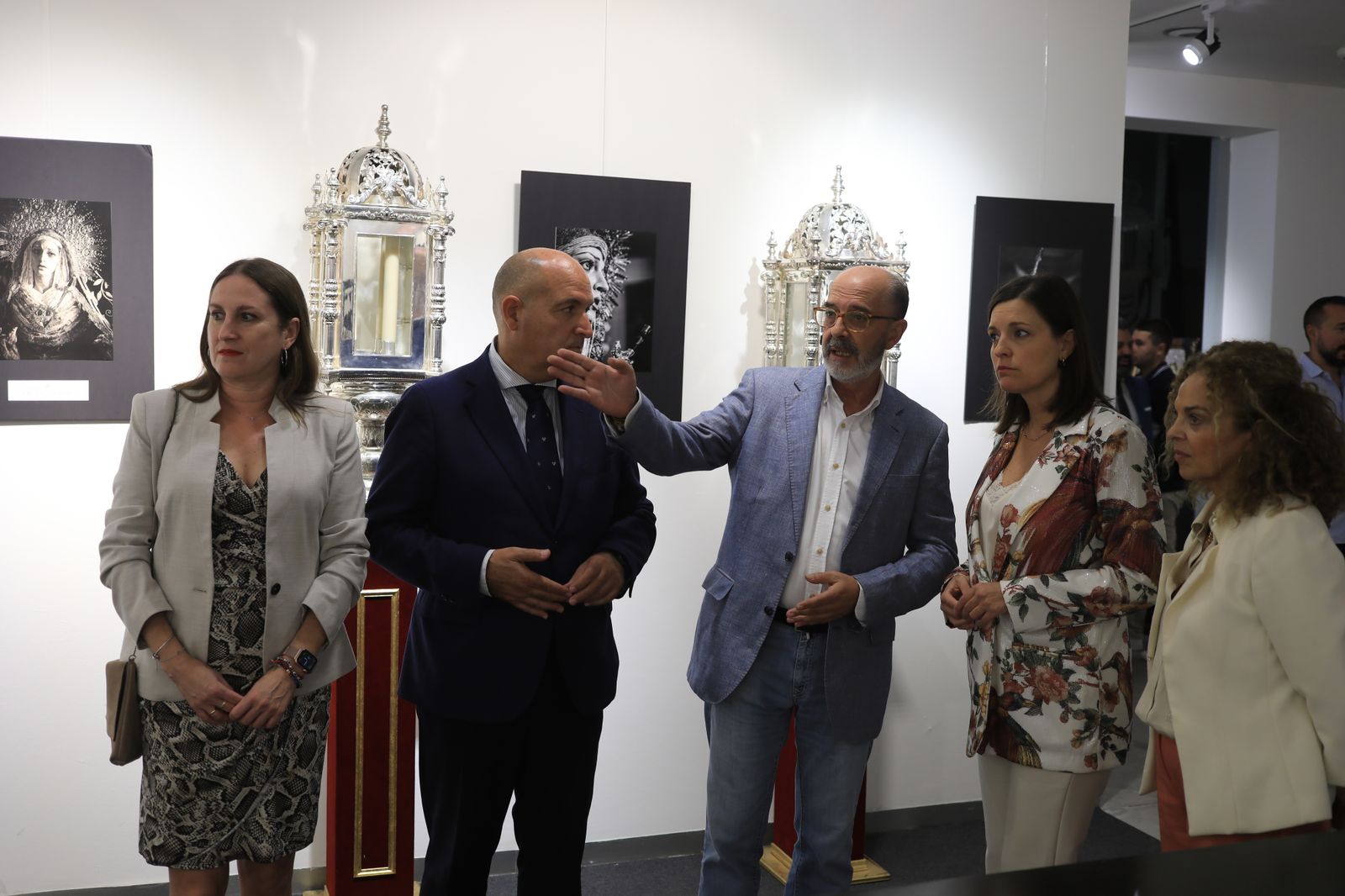 Explicaciones de la Exposición de Desamparados en San Fernando.