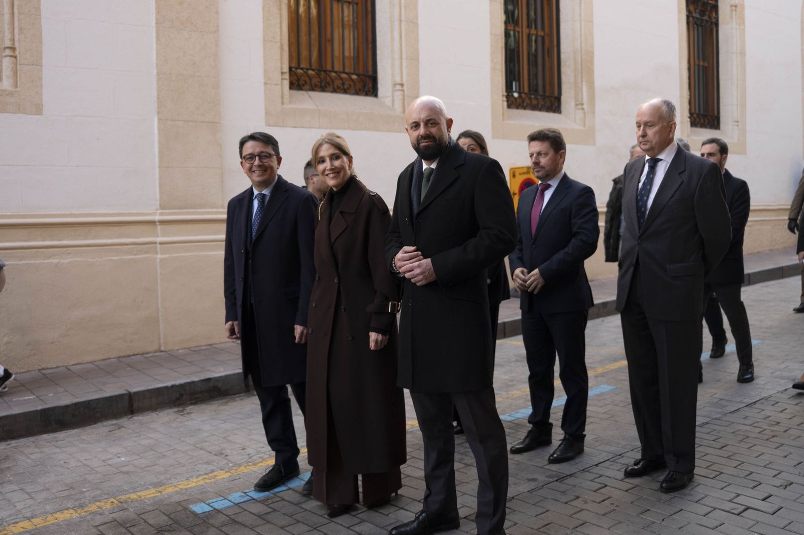 El Pendón vuelve a alzarse en Almería: memoria y ciudad bajo la luz de diciembre