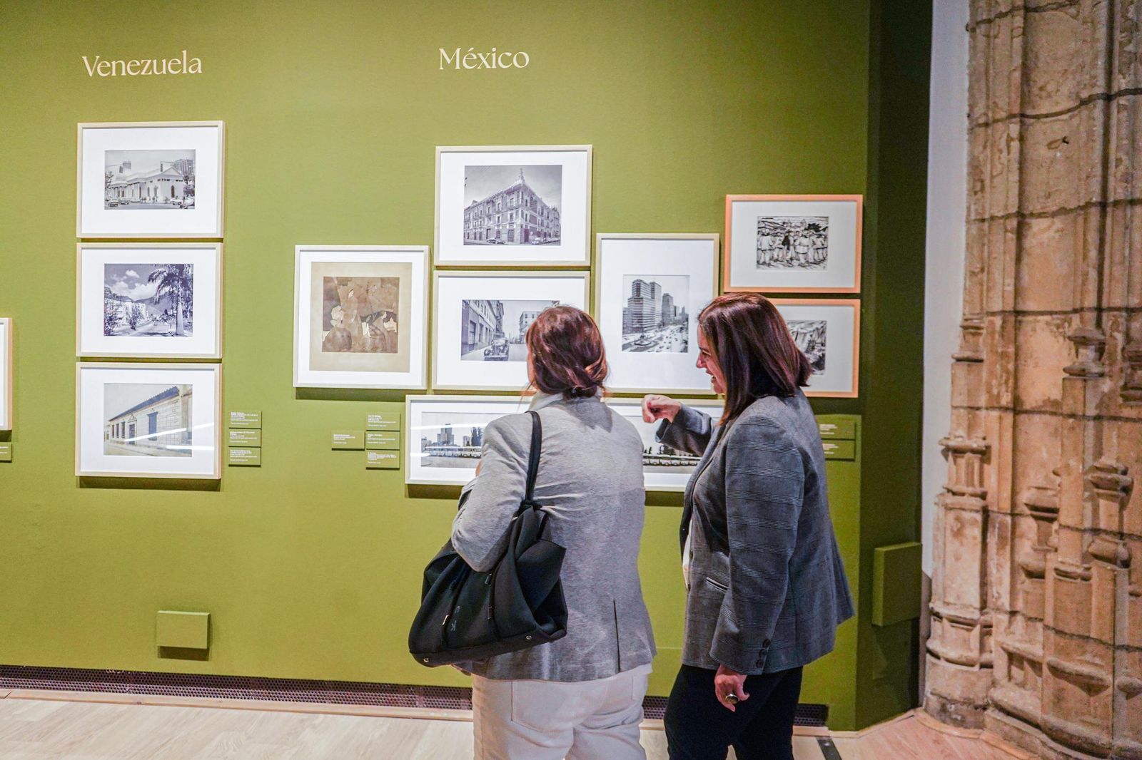Galería | Así ha sido la apertura de la muestra 'Américo Castro y su tiempo' en Granada