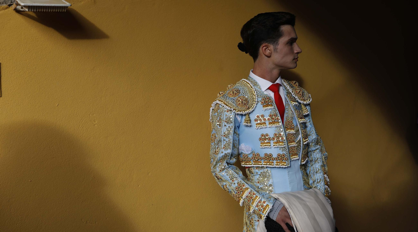 Las fotos de la novillada final de las escuelas taurinas de Cádiz, en La Línea