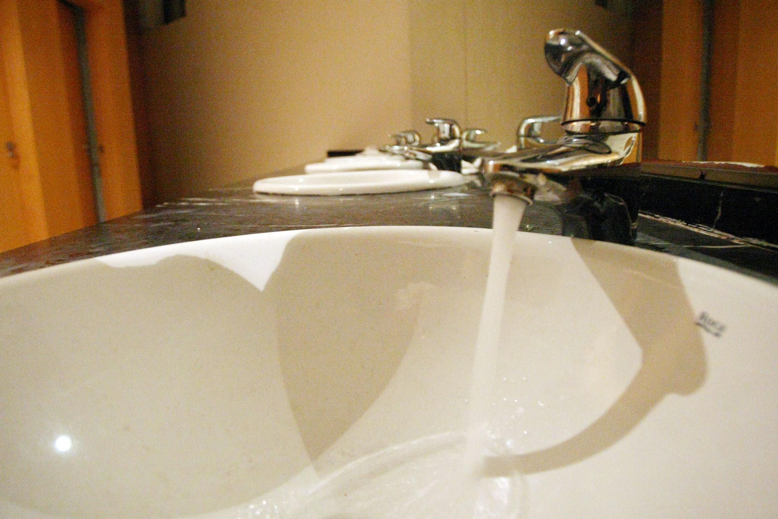 La Línea frena la subida del recibo del agua prevista para 2019