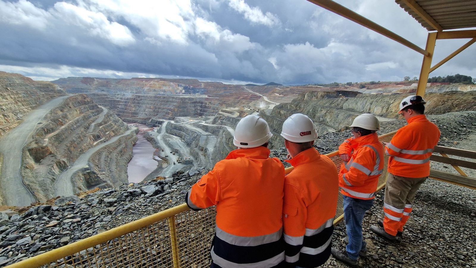 Técnicos de Atalaya Mining en la mina de Riotinto