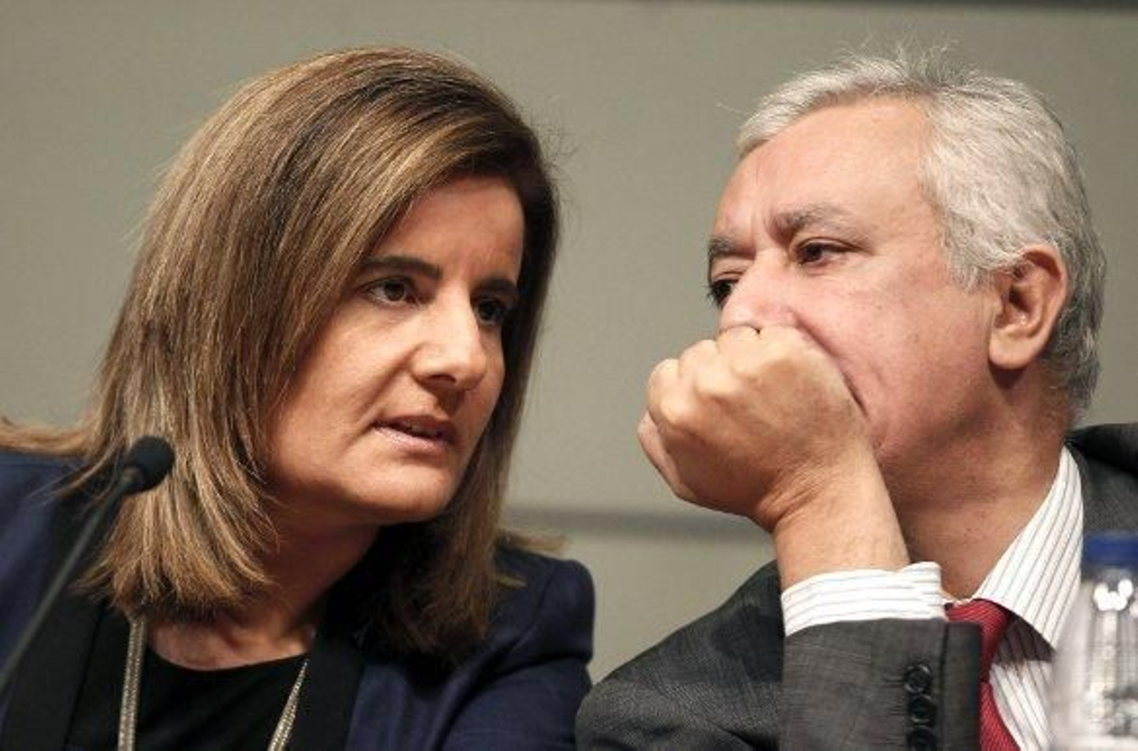 Fátima Báñez: "Estamos saliendo de la crisis"