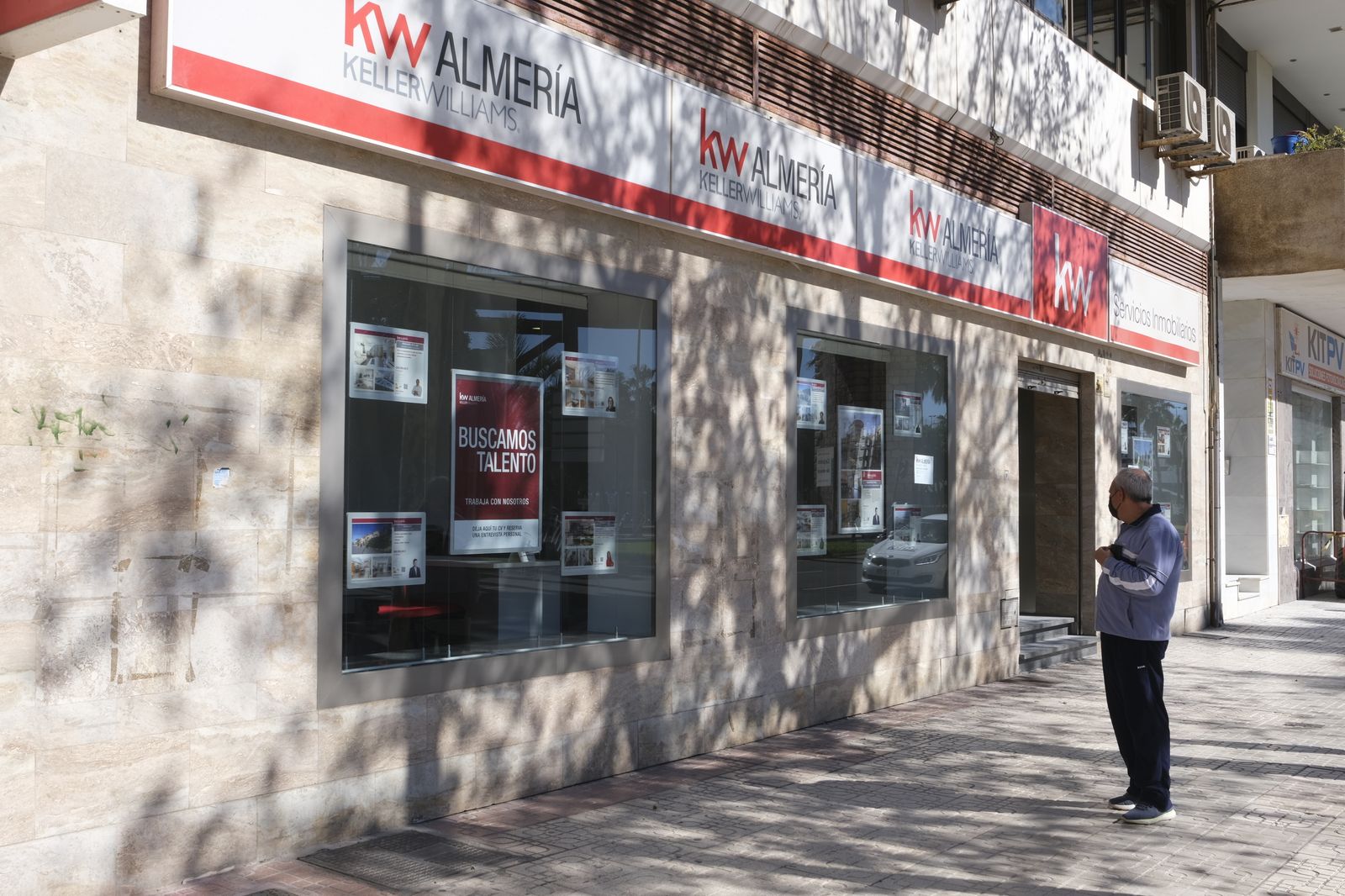 La compra de viviendas baja este pasado año