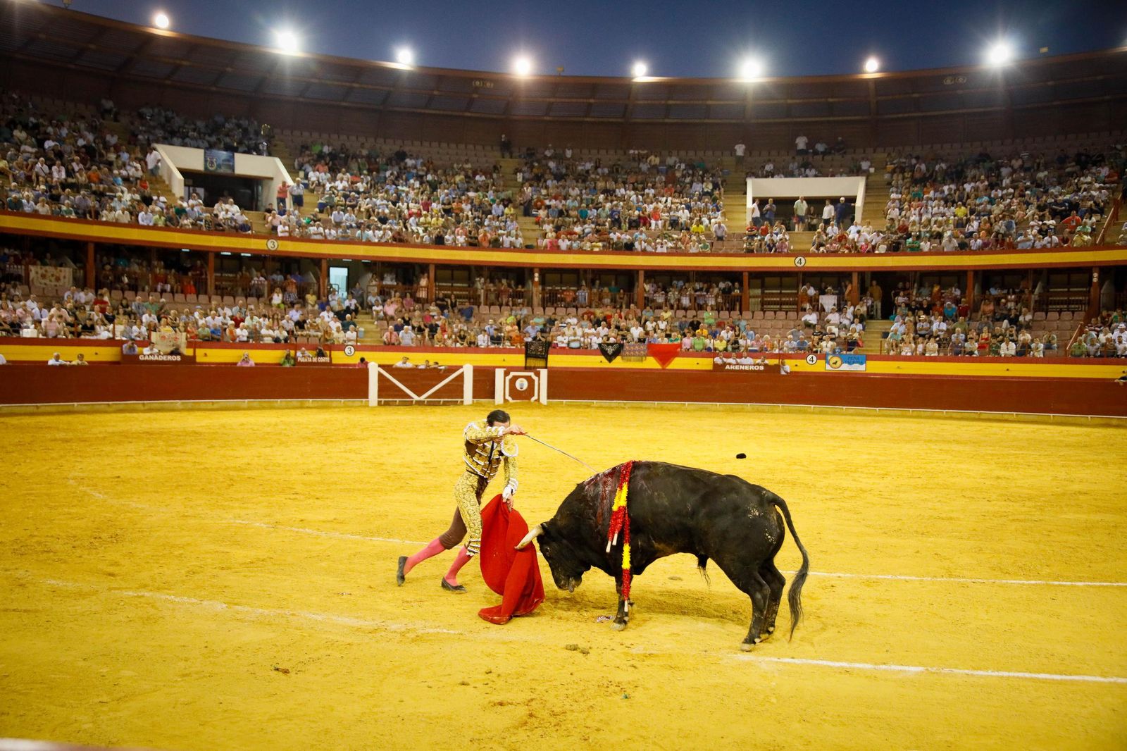 Imágenes de la corrida de toros en Roquetas de Mar