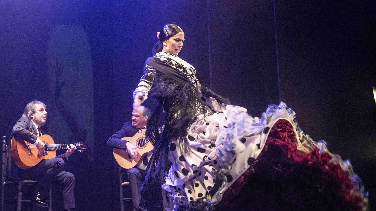 Espectáculo Esencia