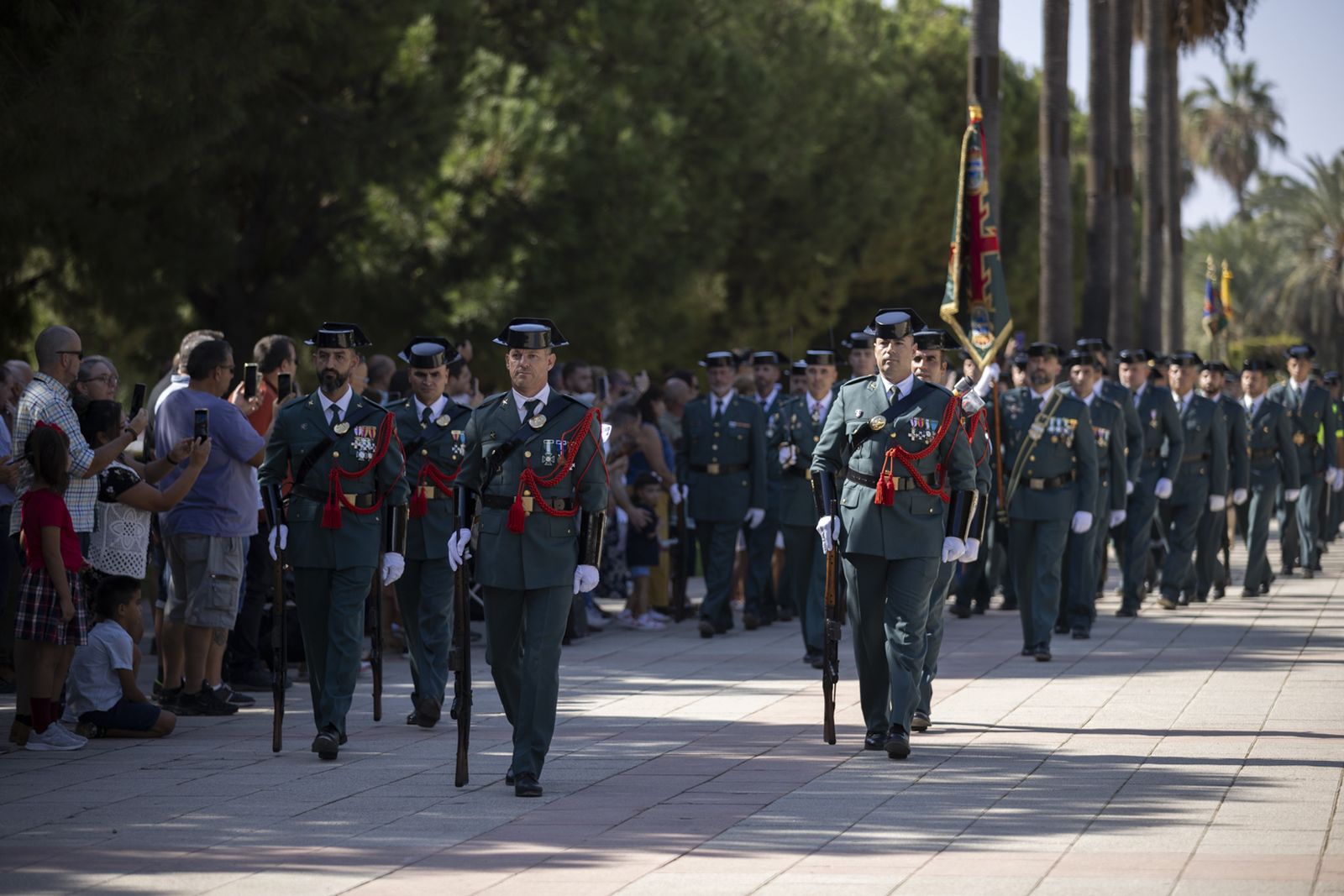 Imágenes de los actos de celebración de la festividad de la patrona de la Guardia Civil, la Virgen del Pilar.