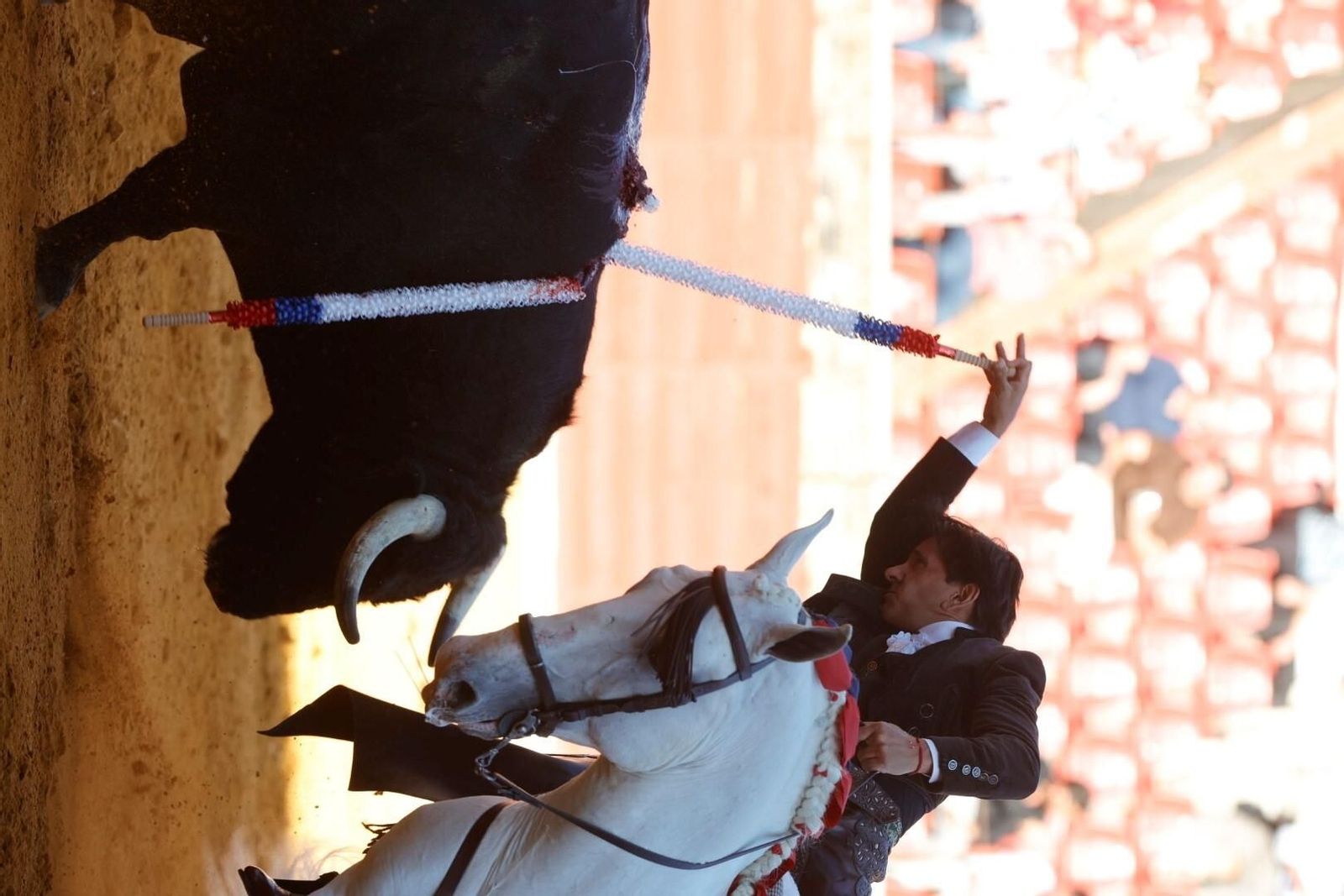 Las imágenes de la corrida de Ventura, Morante y Román en la Feria Taurina de Córdoba