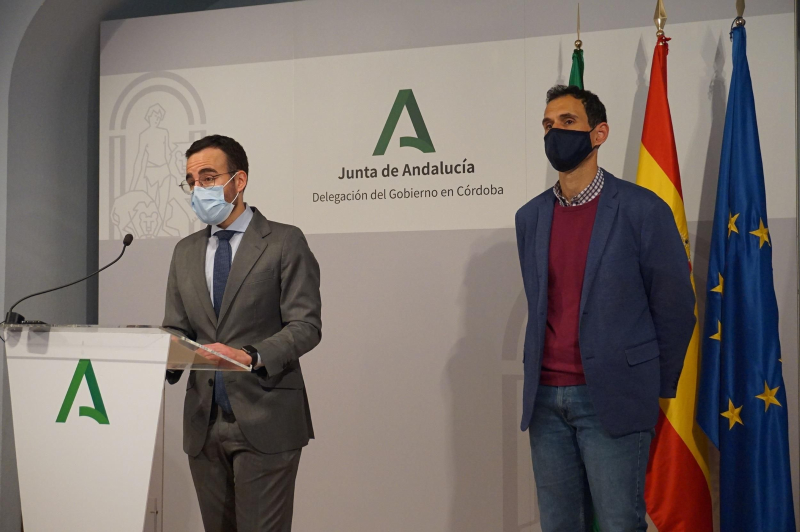 Ángel Herrador y Antonio López presentan el programa.