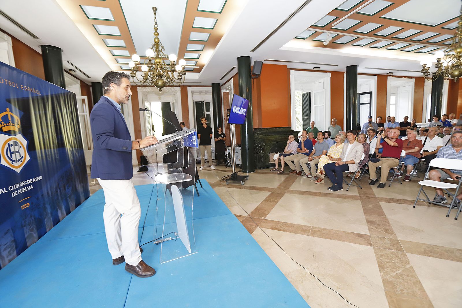 Imágenes de la presentación de la campaña de abonados del Recreativo de Huelva