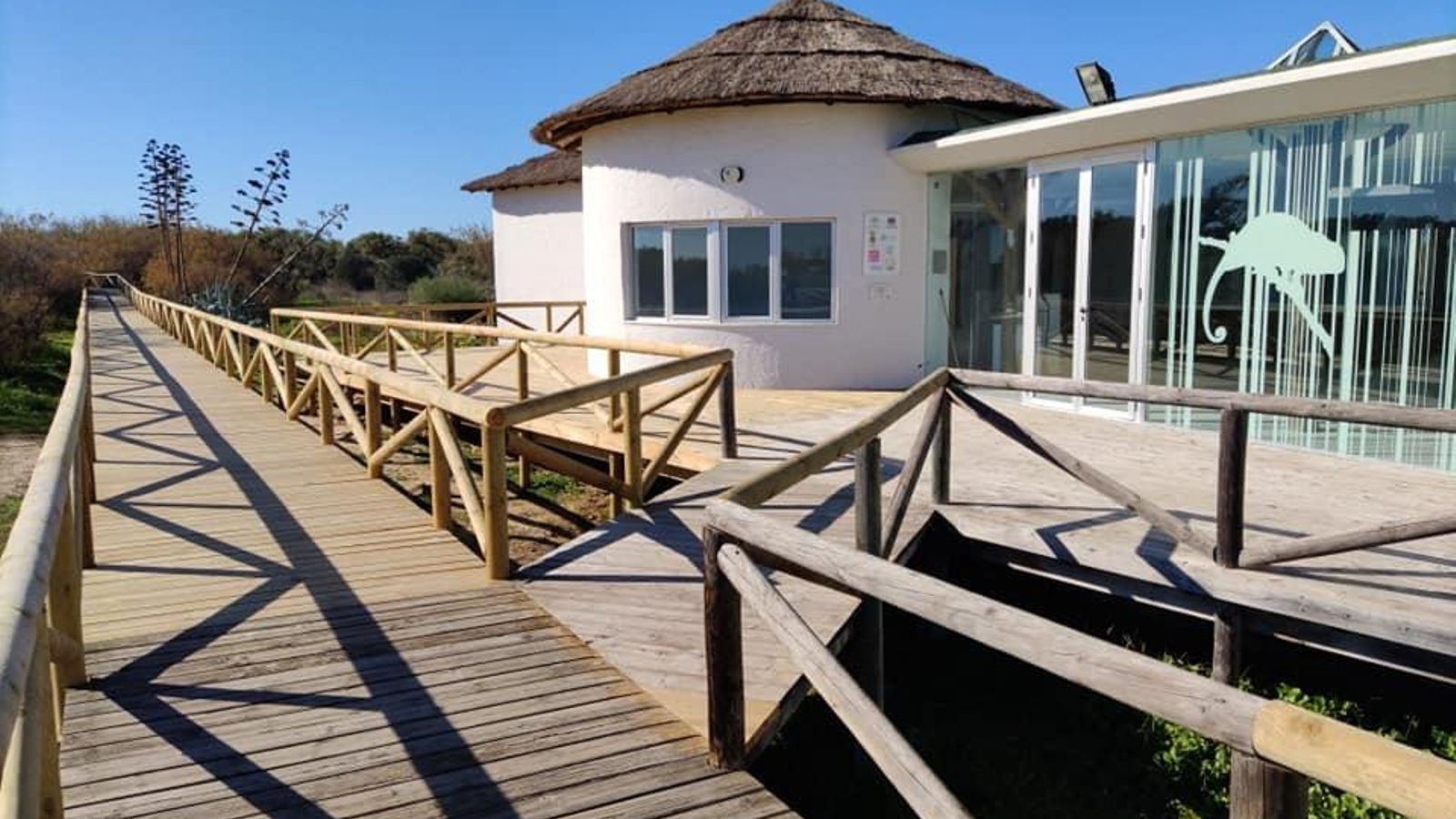 Centro de Interpretación El Camaleón.