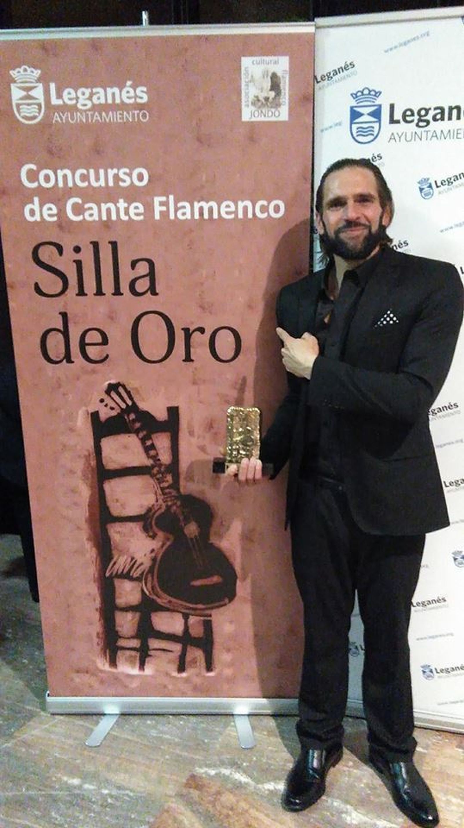 El Wilo, con la 'Silla de Oro'.