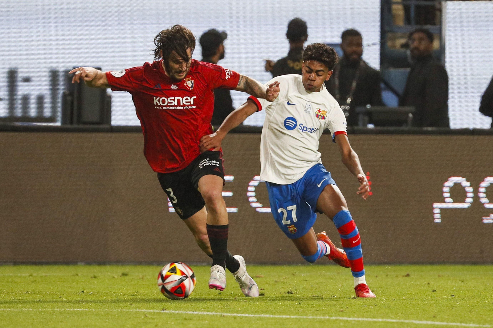 Las fotos del Barcelona - Osasuna de la Supercopa