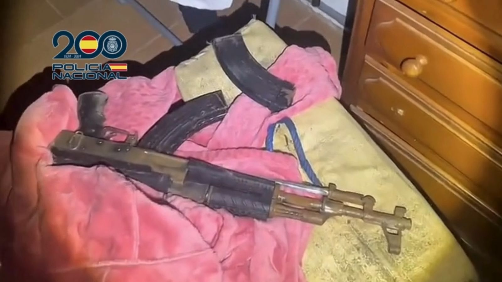Así custodiaban más de mil kilos de hachís en Algeciras con fusiles Kalashnikov.