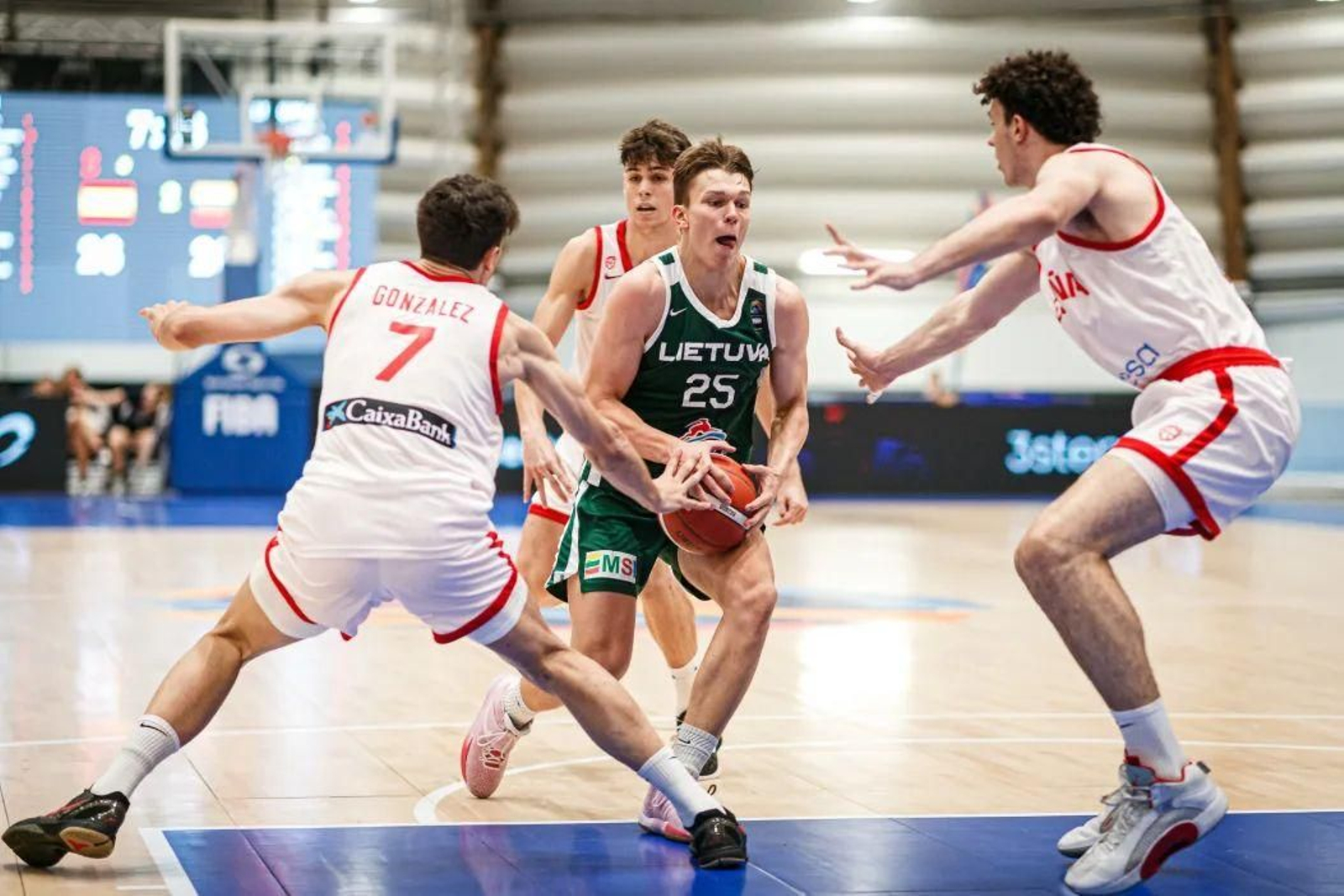 Mario Saint-Supéry, partido notable y una lección en el Europeo sub 18