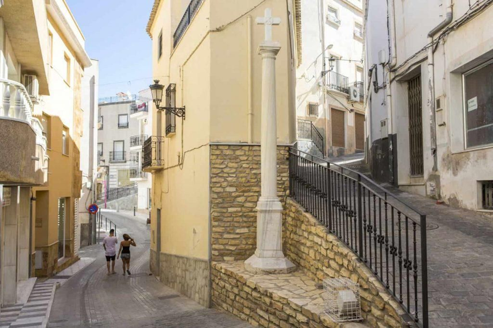 Una de las calles de Macael