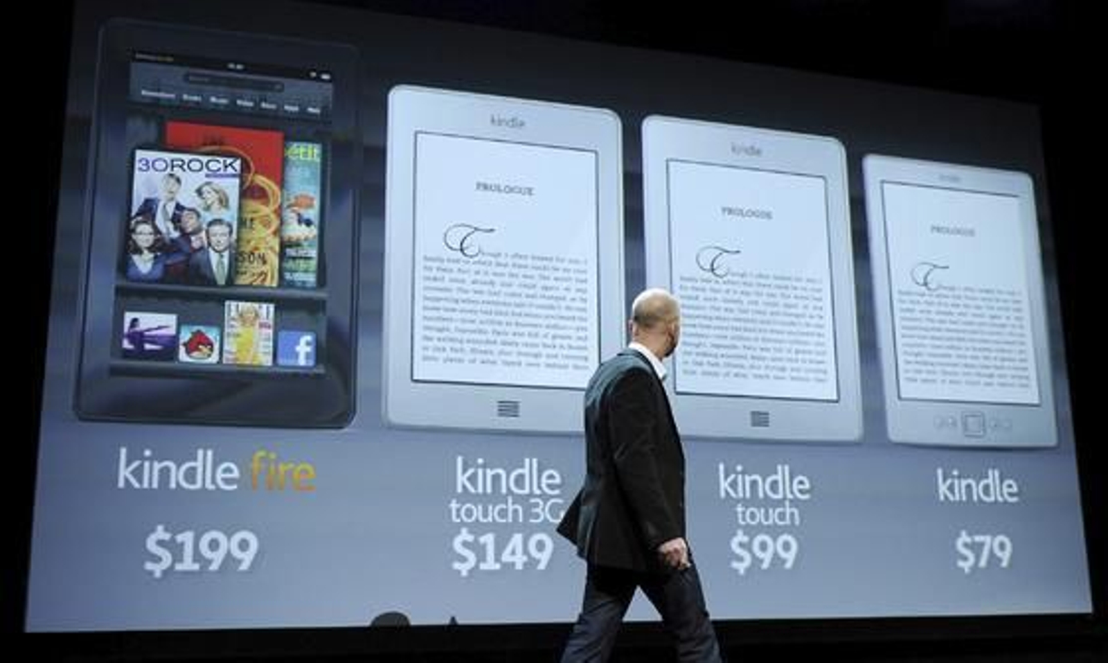 Amazon presenta los nuevos modelos de Kindle, entre ellos Fire, el debut de la compañía en el mundo de los 'tablets'.

Foto: EFE