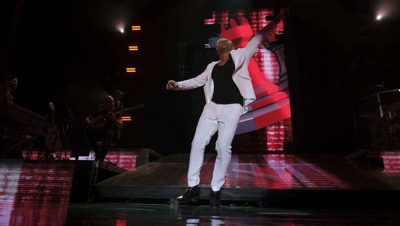 David Bisbal arrasa en su concierto de Roquetas de Mar